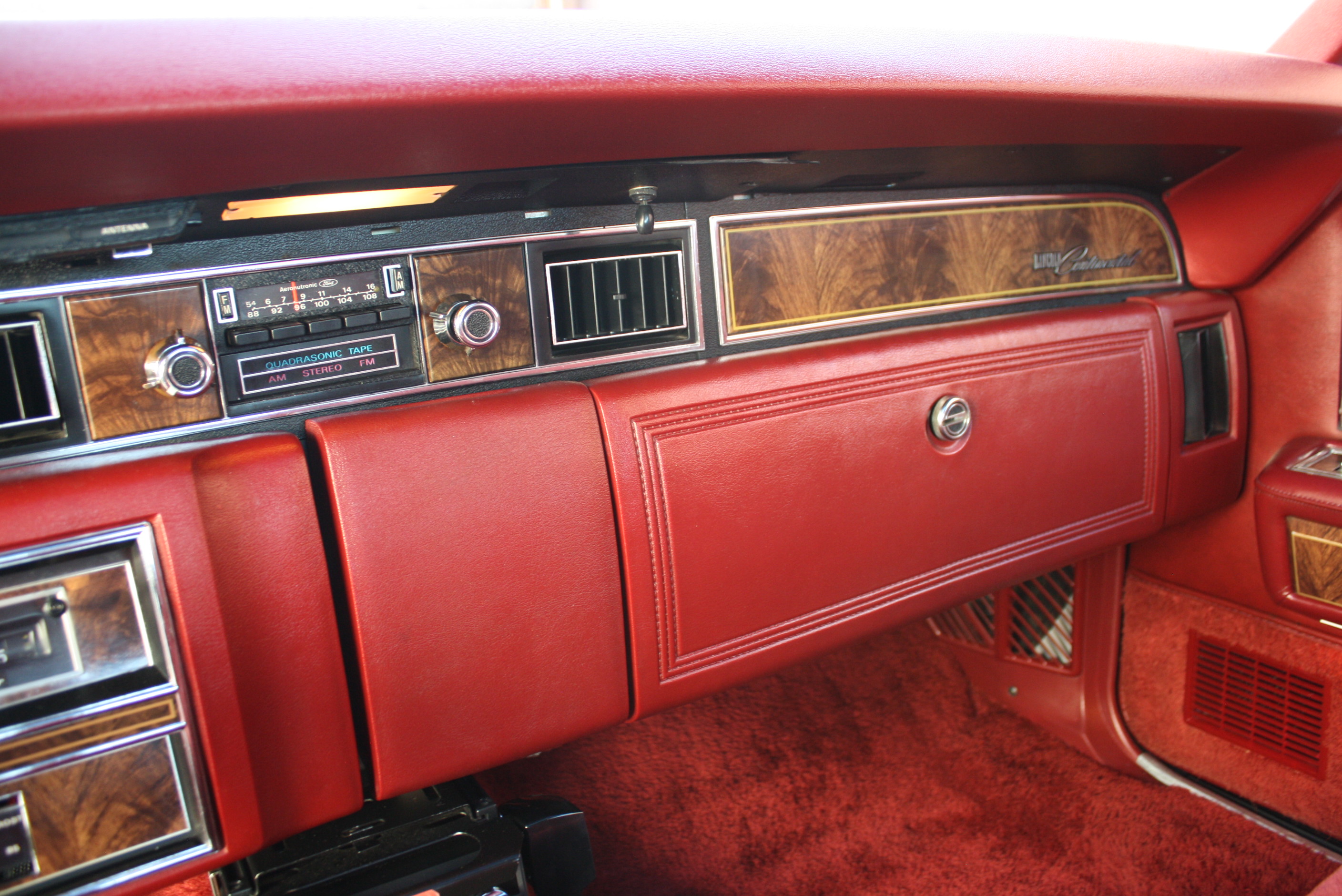 1977 Lincoln Town Coupe