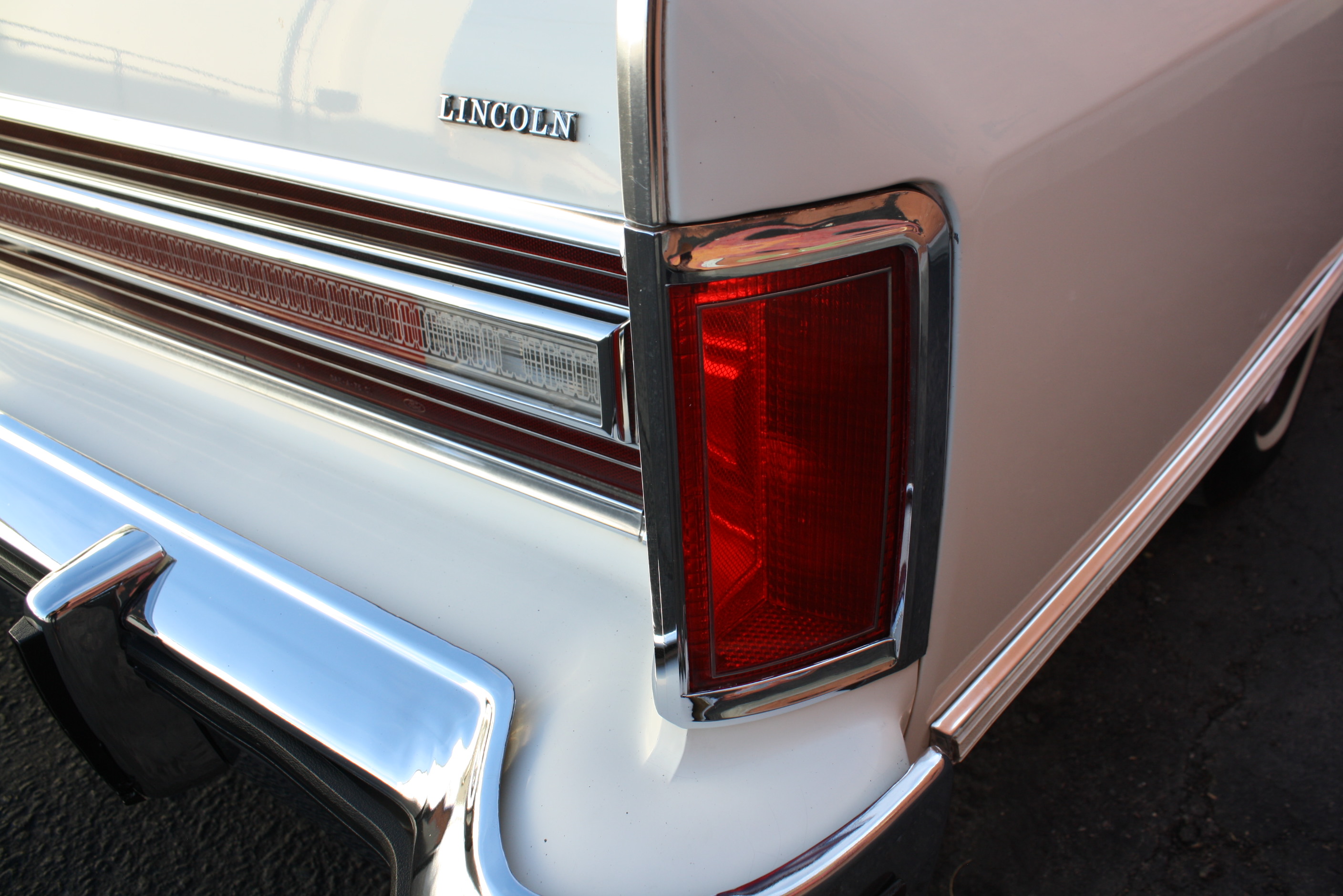 1977 Lincoln Town Coupe