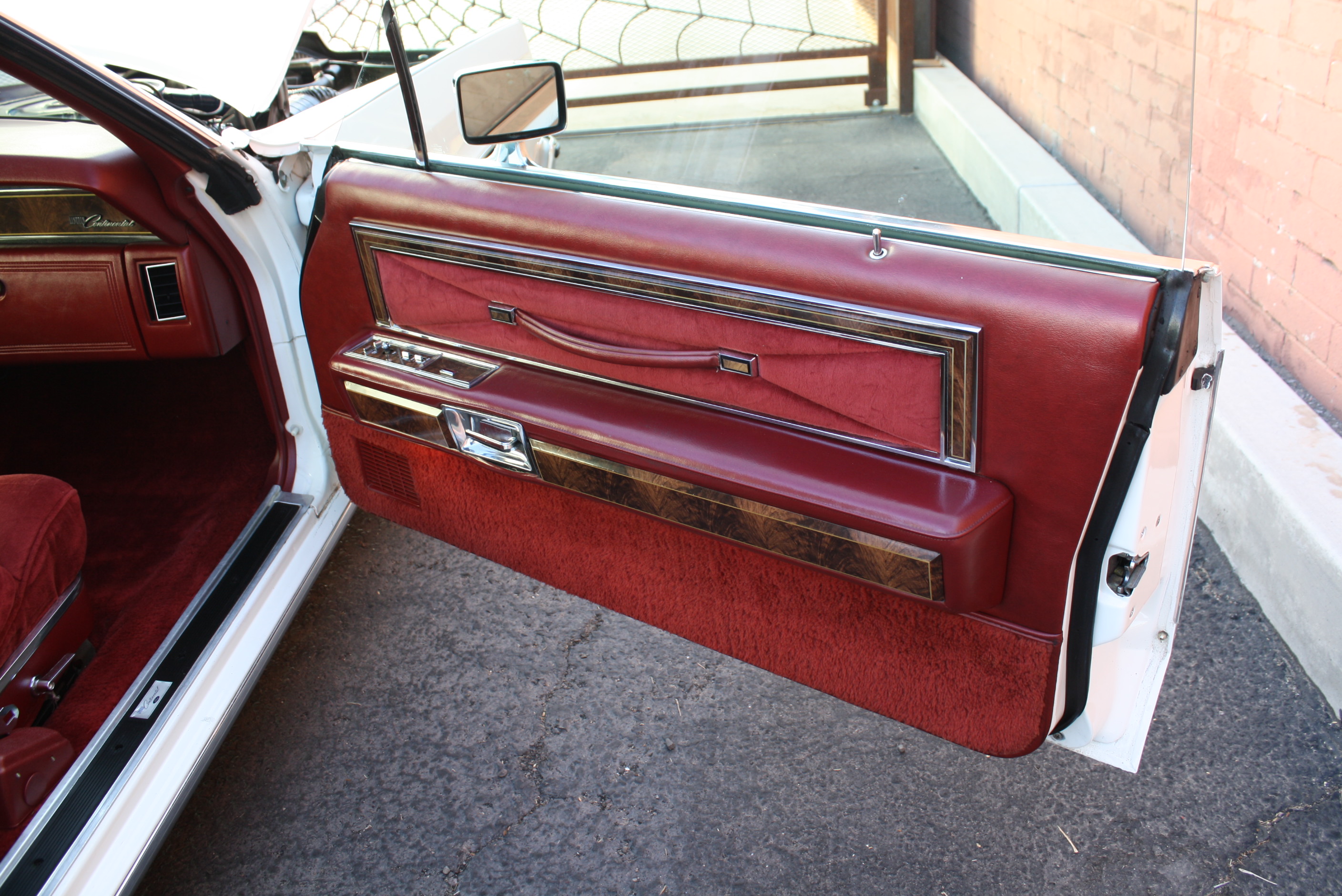 1977 Lincoln Town Coupe