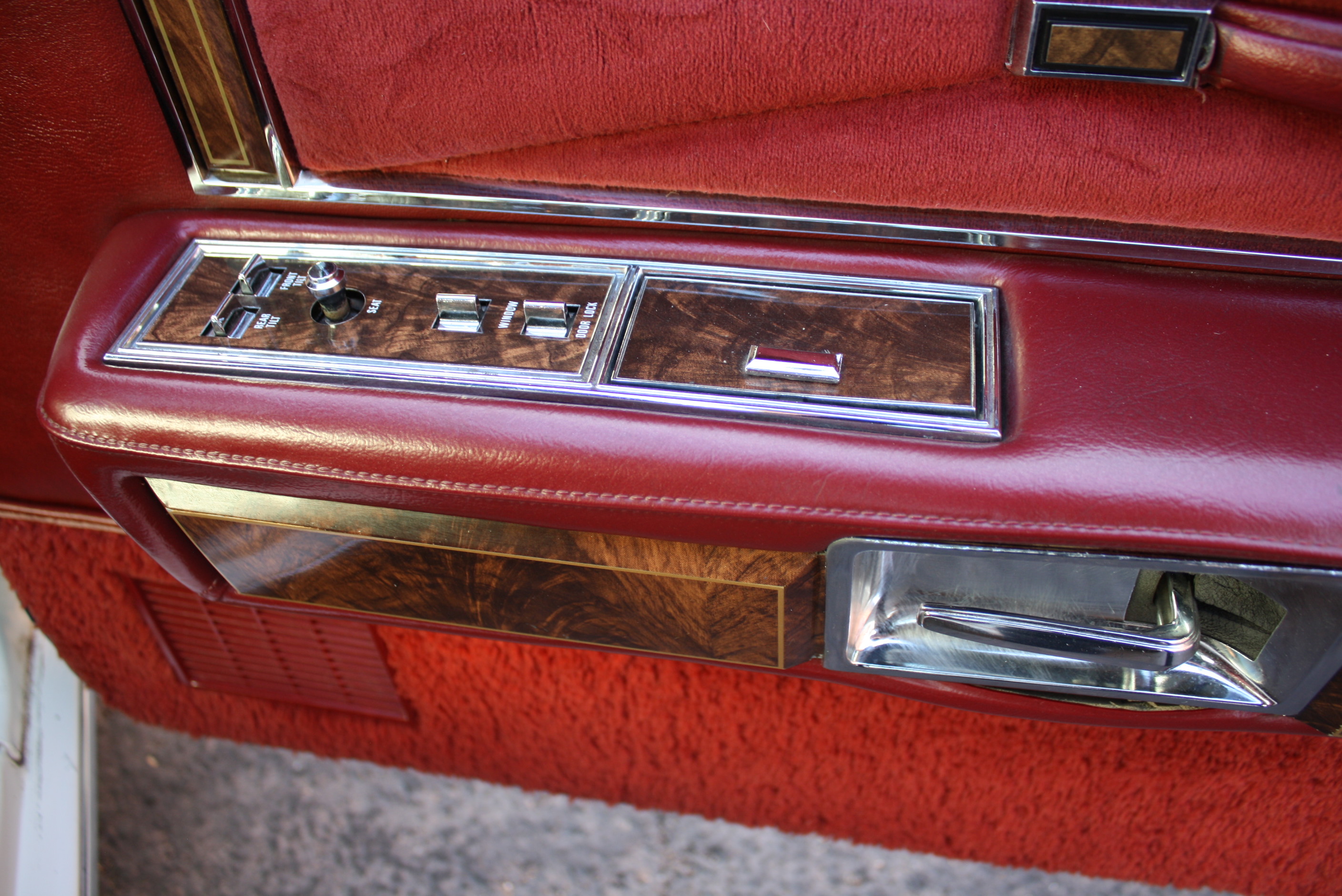 1977 Lincoln Town Coupe