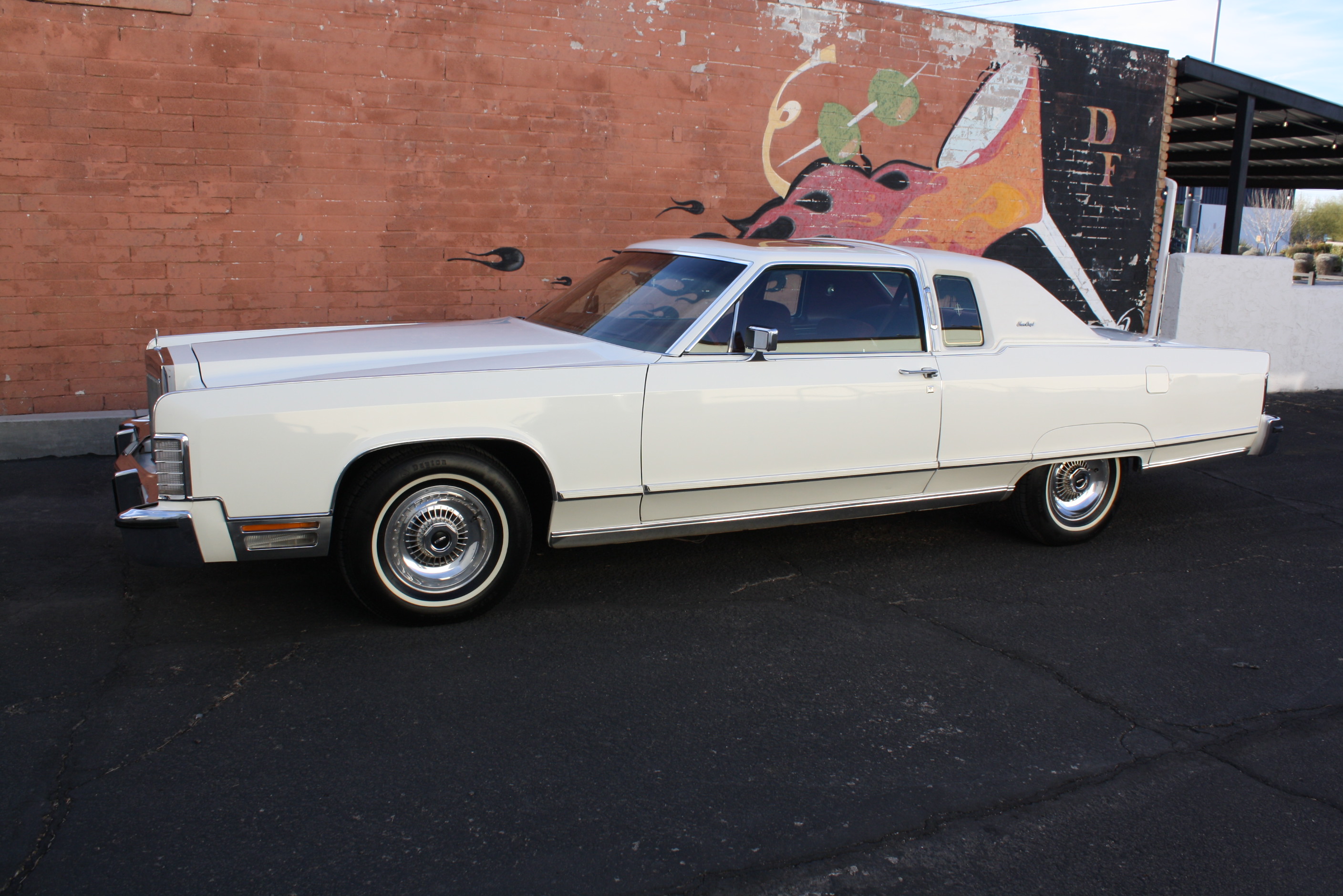 1977 Lincoln Town Coupe