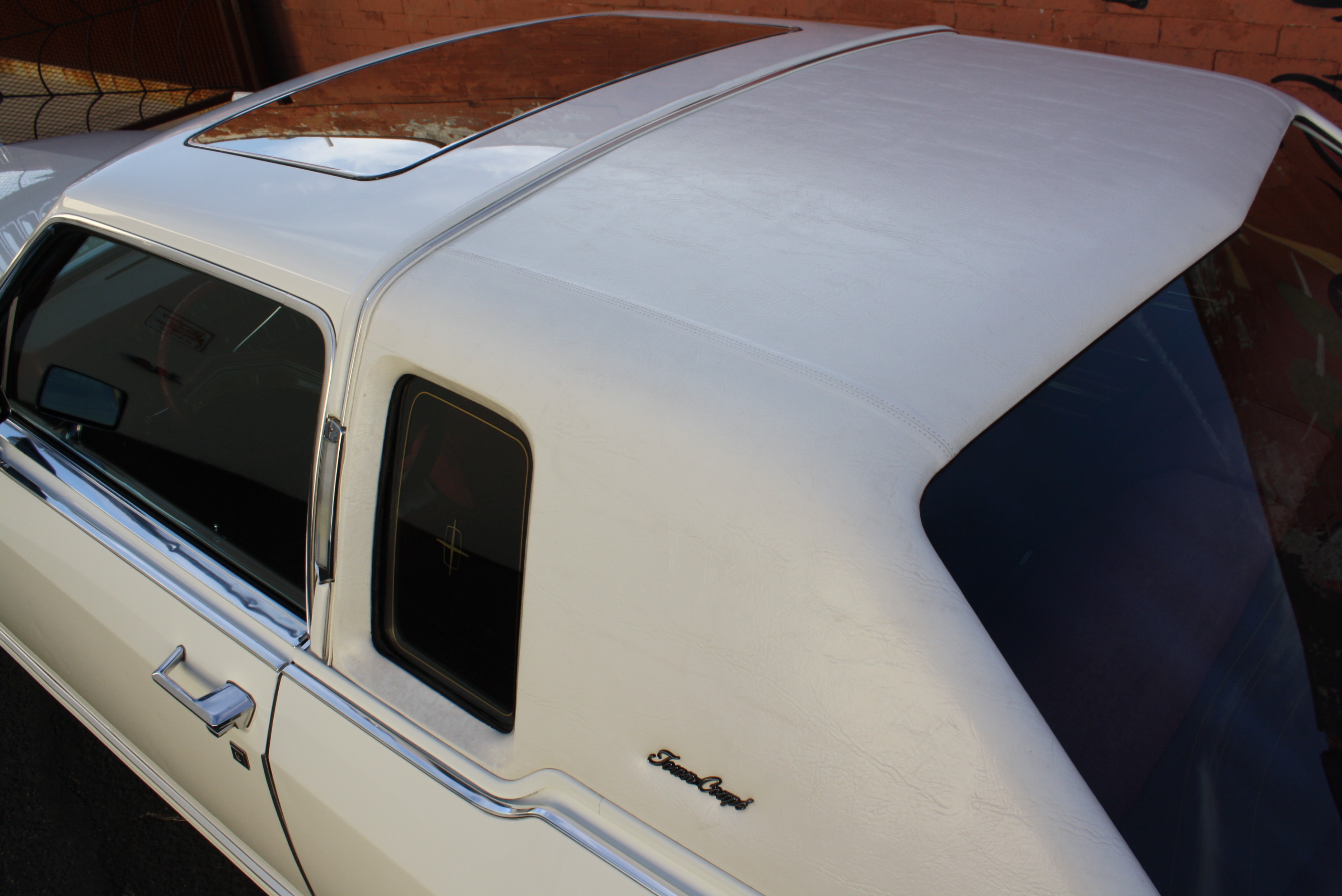 1977 Lincoln Town Coupe