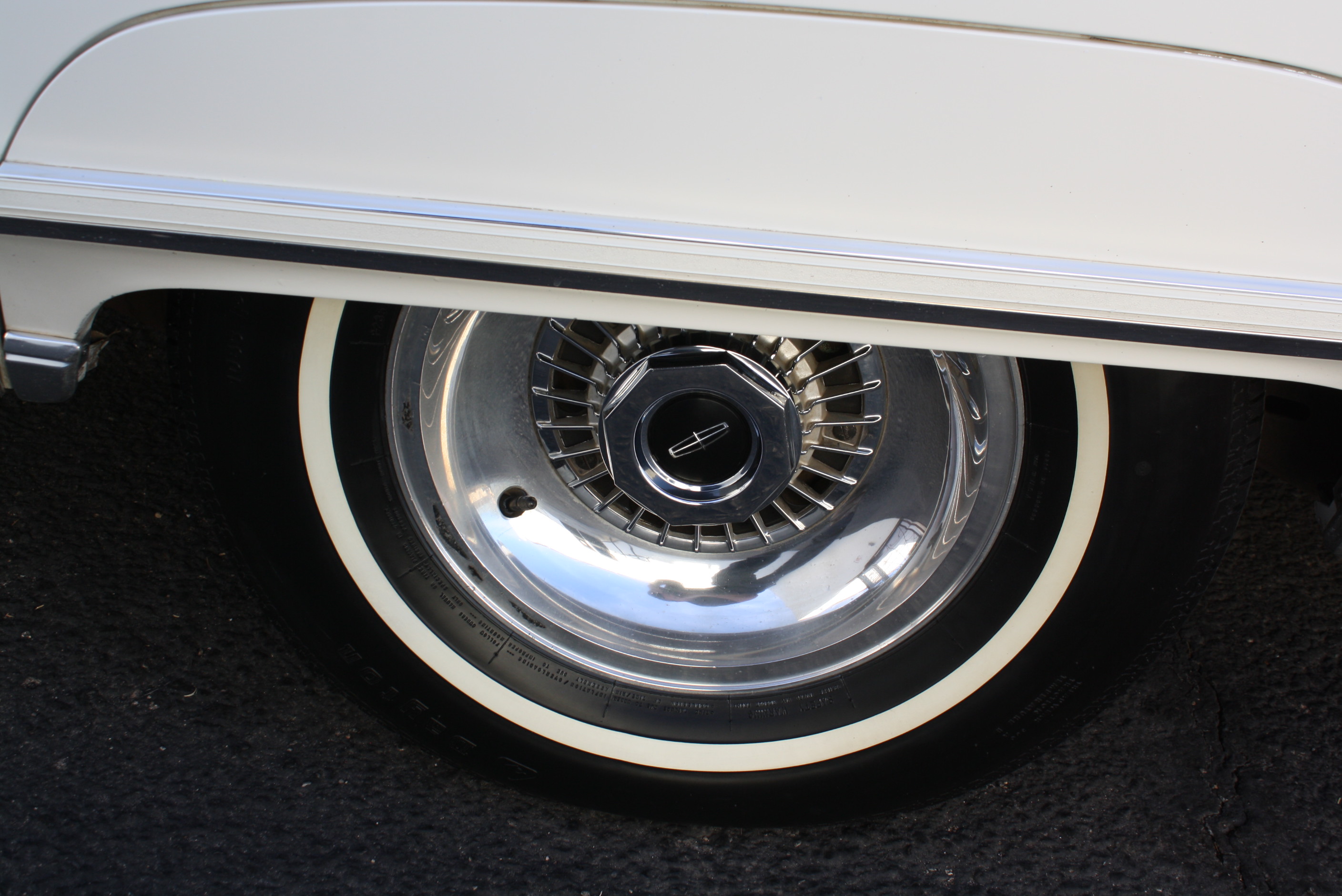 1977 Lincoln Town Coupe