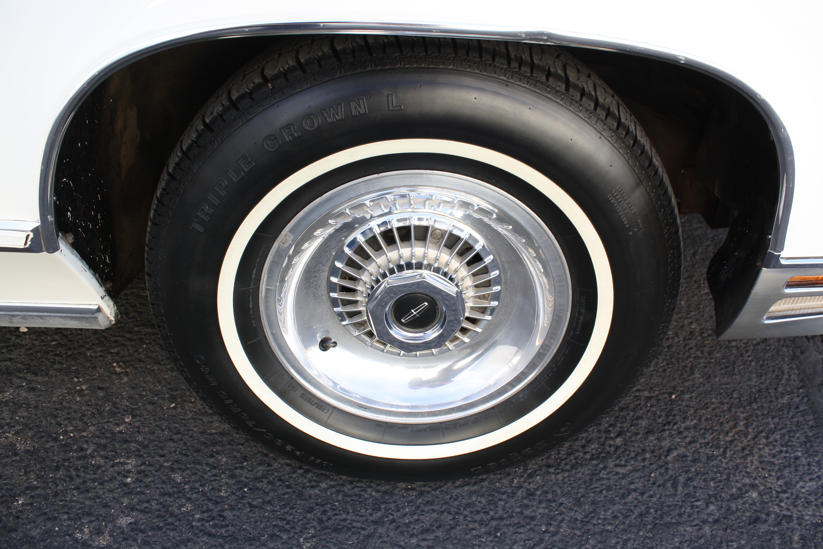 1977 Lincoln Town Coupe