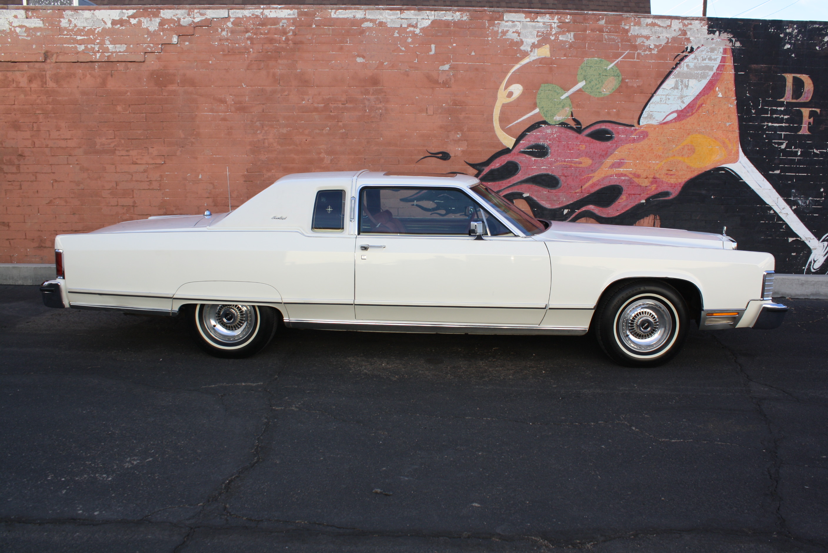 1977 Lincoln Town Coupe