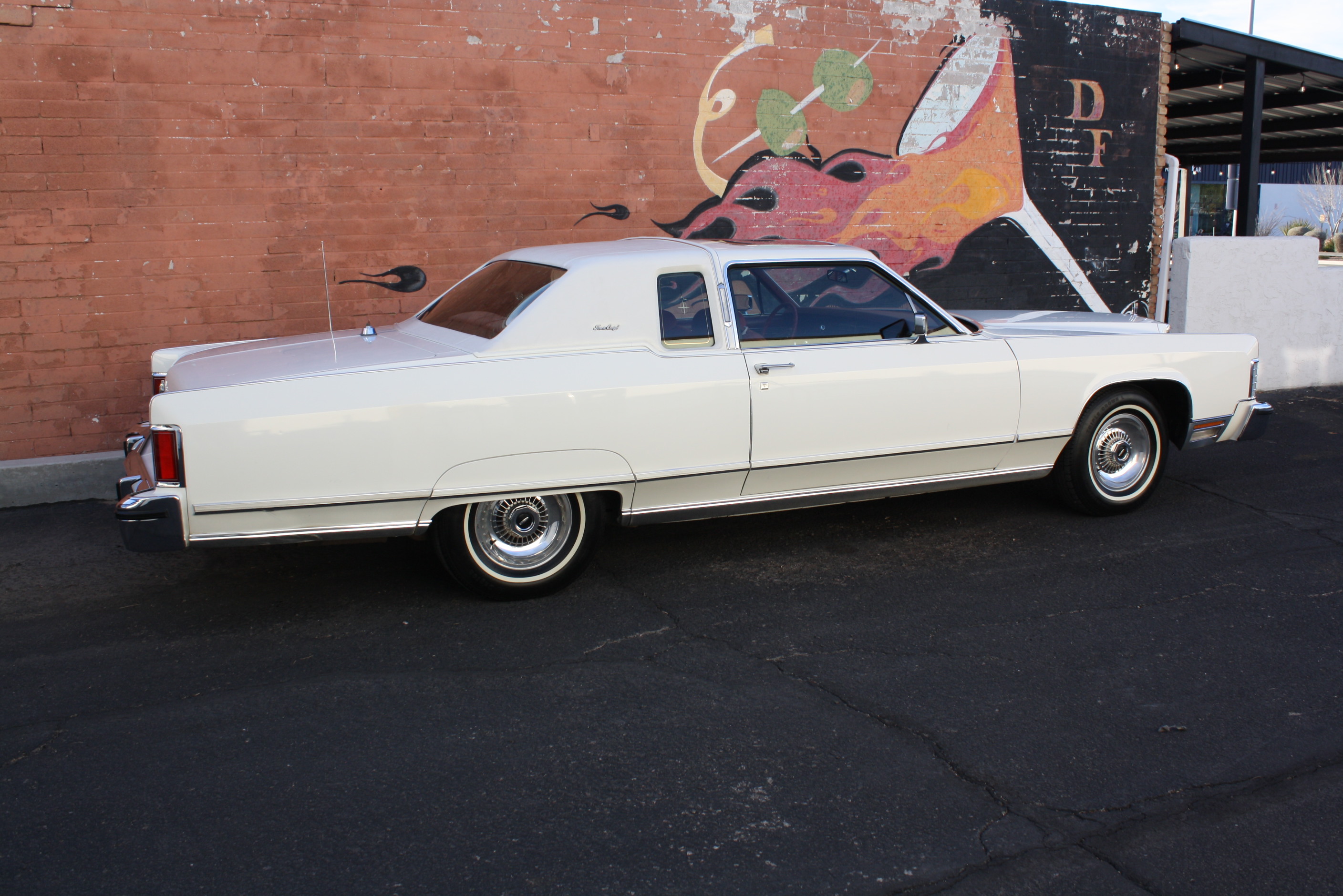 1977 Lincoln Town Coupe