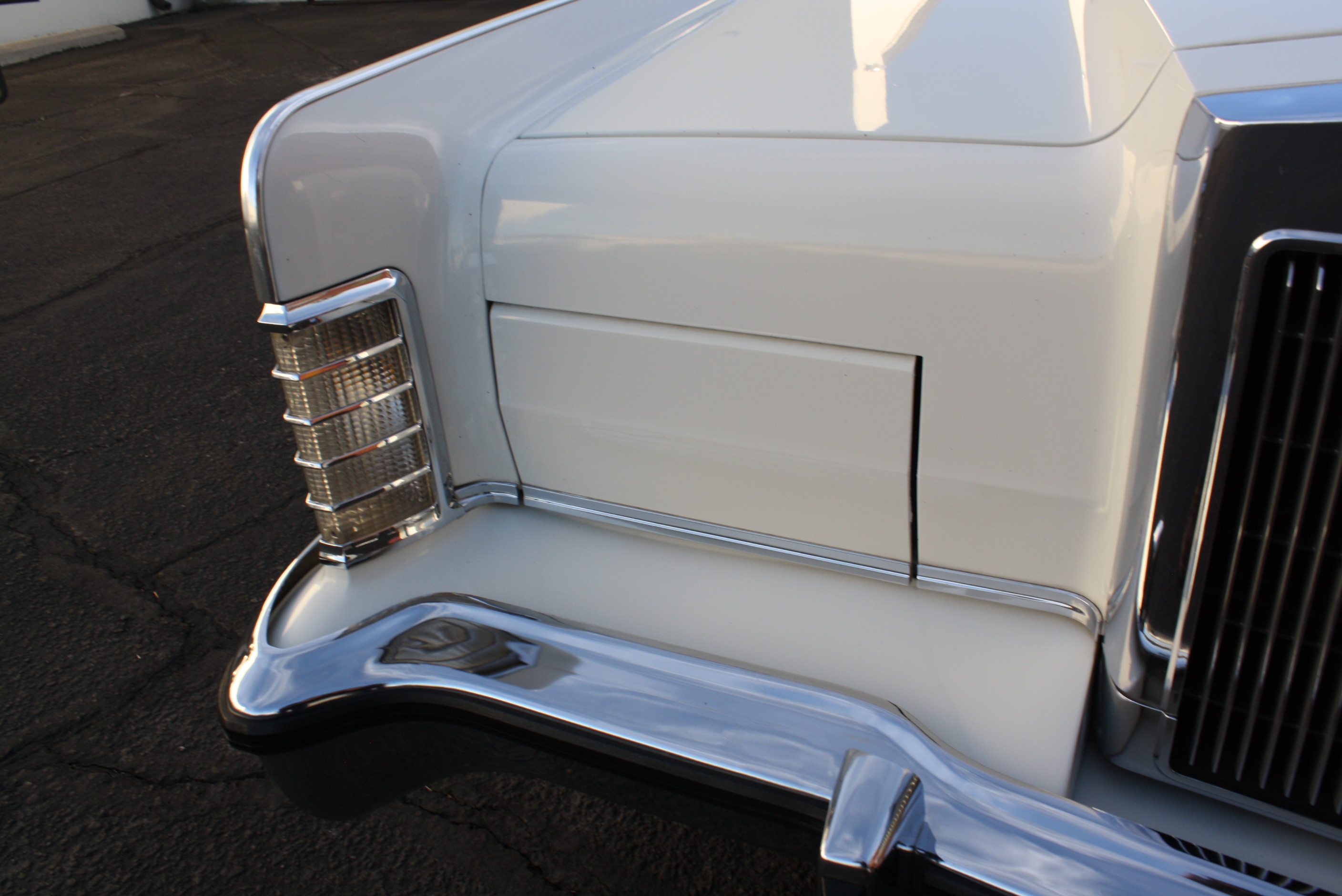 1977 Lincoln Town Coupe