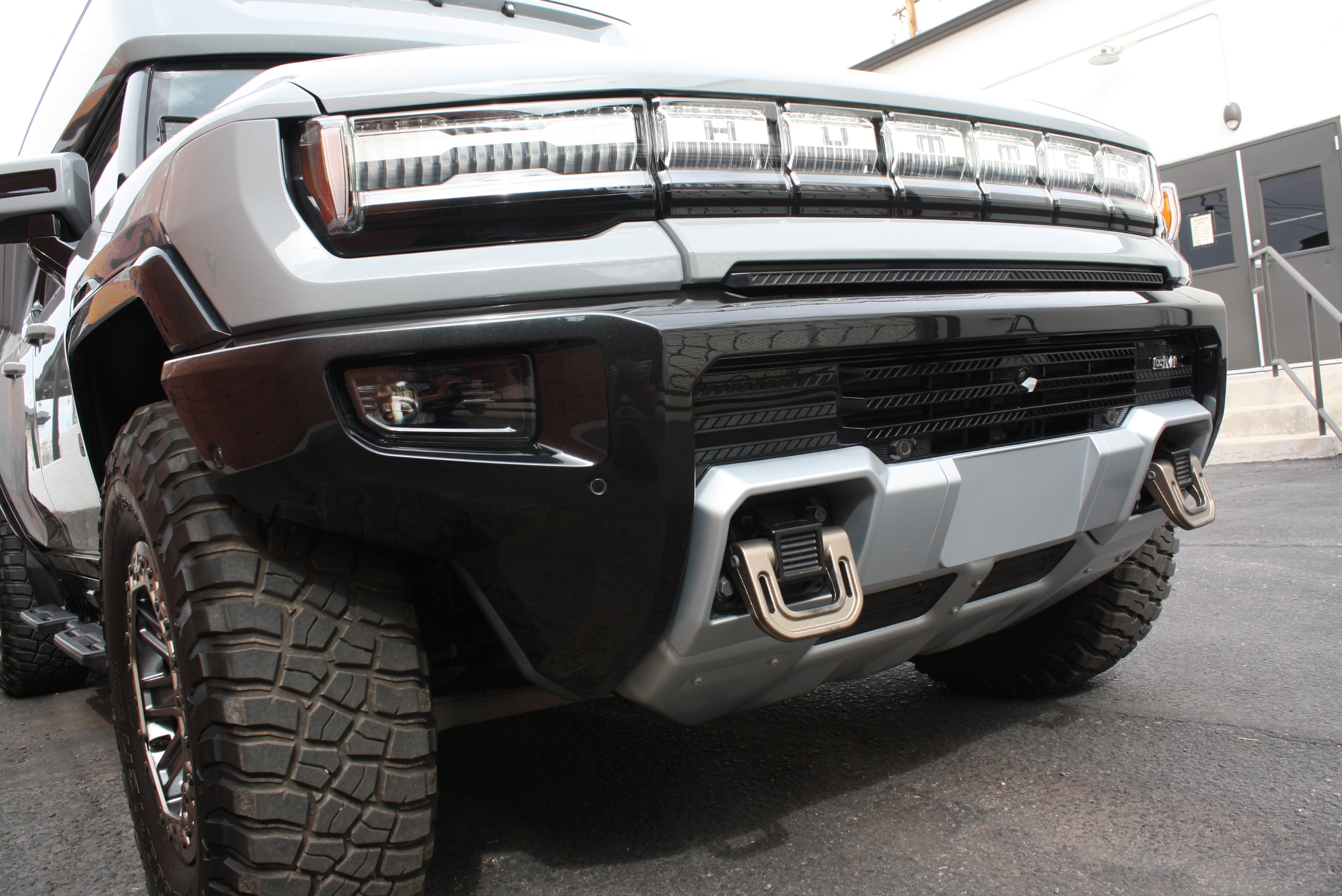 2022 Hummer EarthCruiser