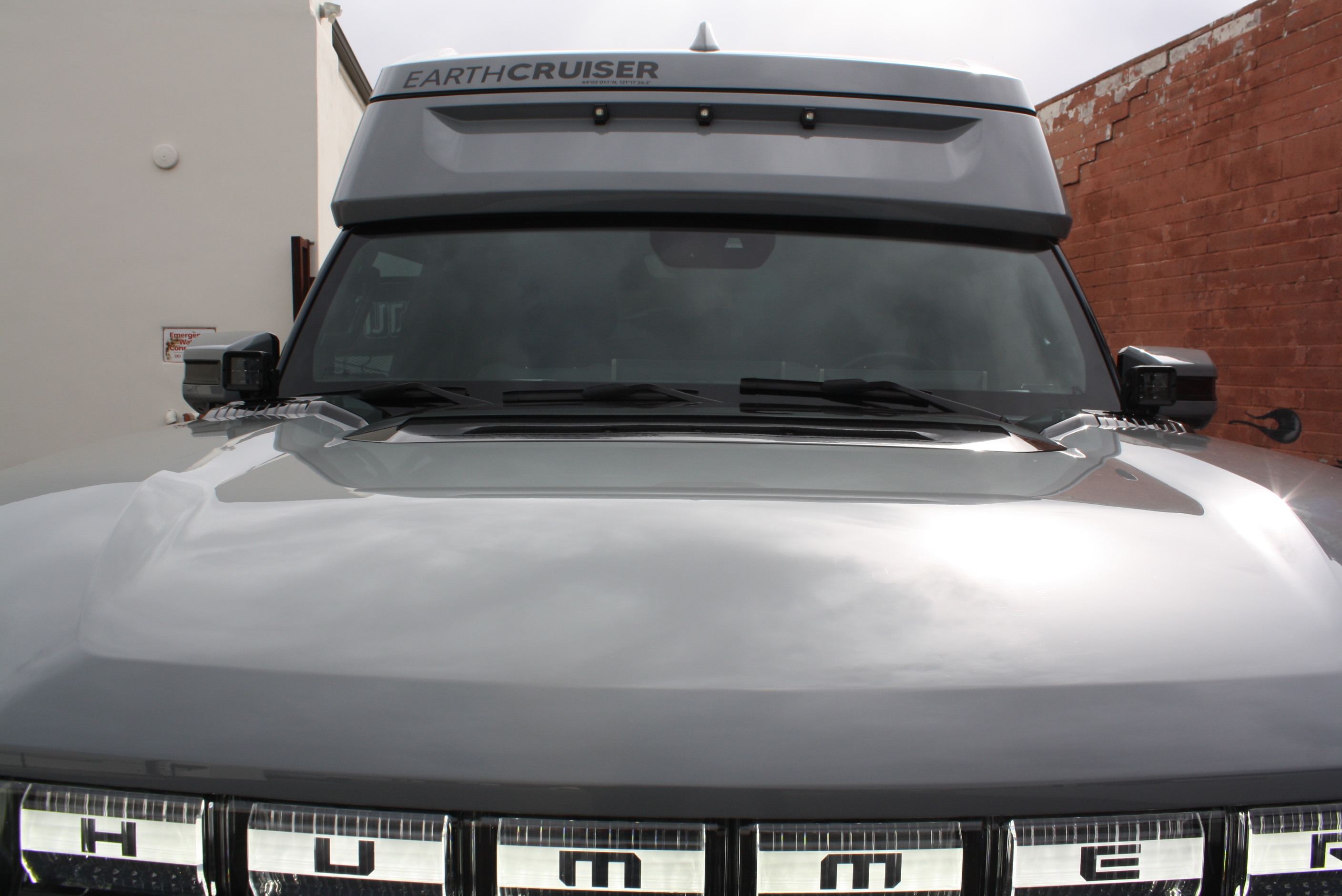 2022 Hummer EarthCruiser