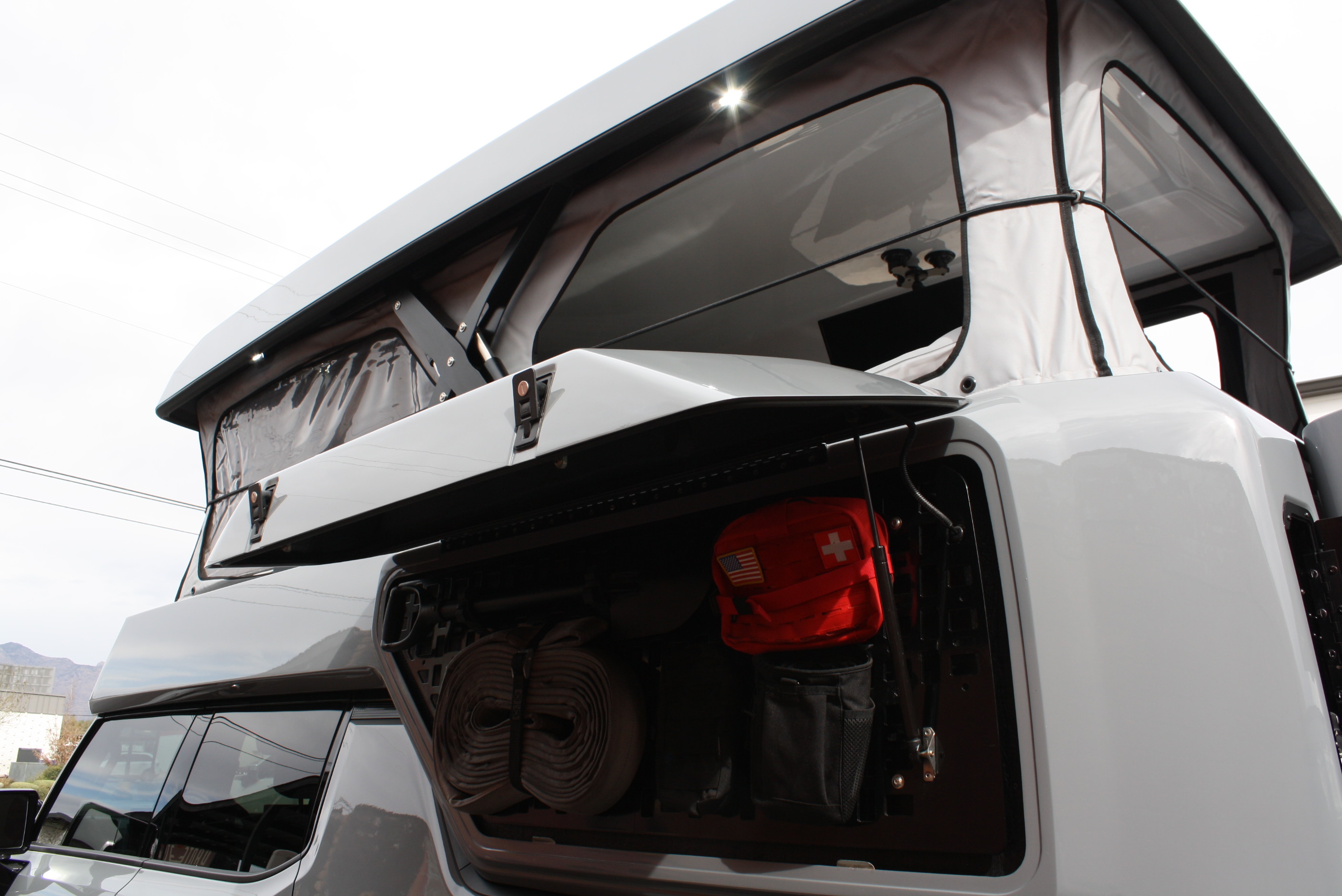2022 Hummer EarthCruiser