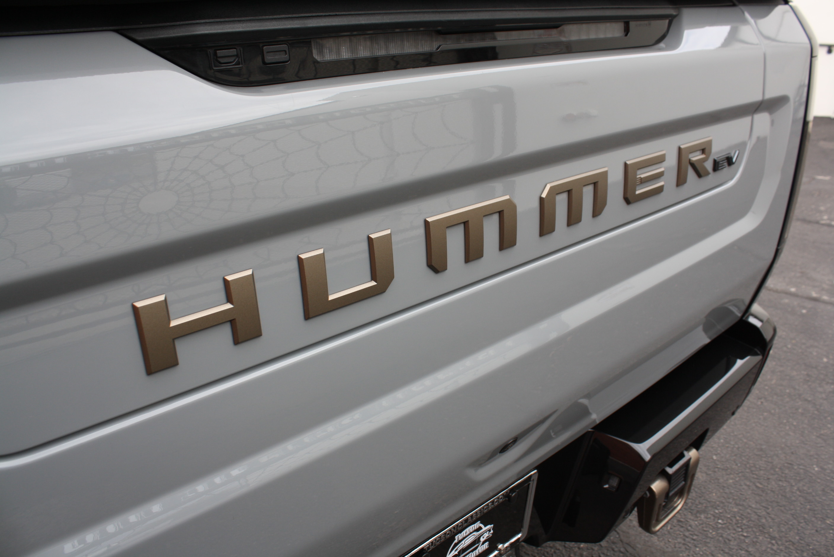 2022 Hummer EarthCruiser