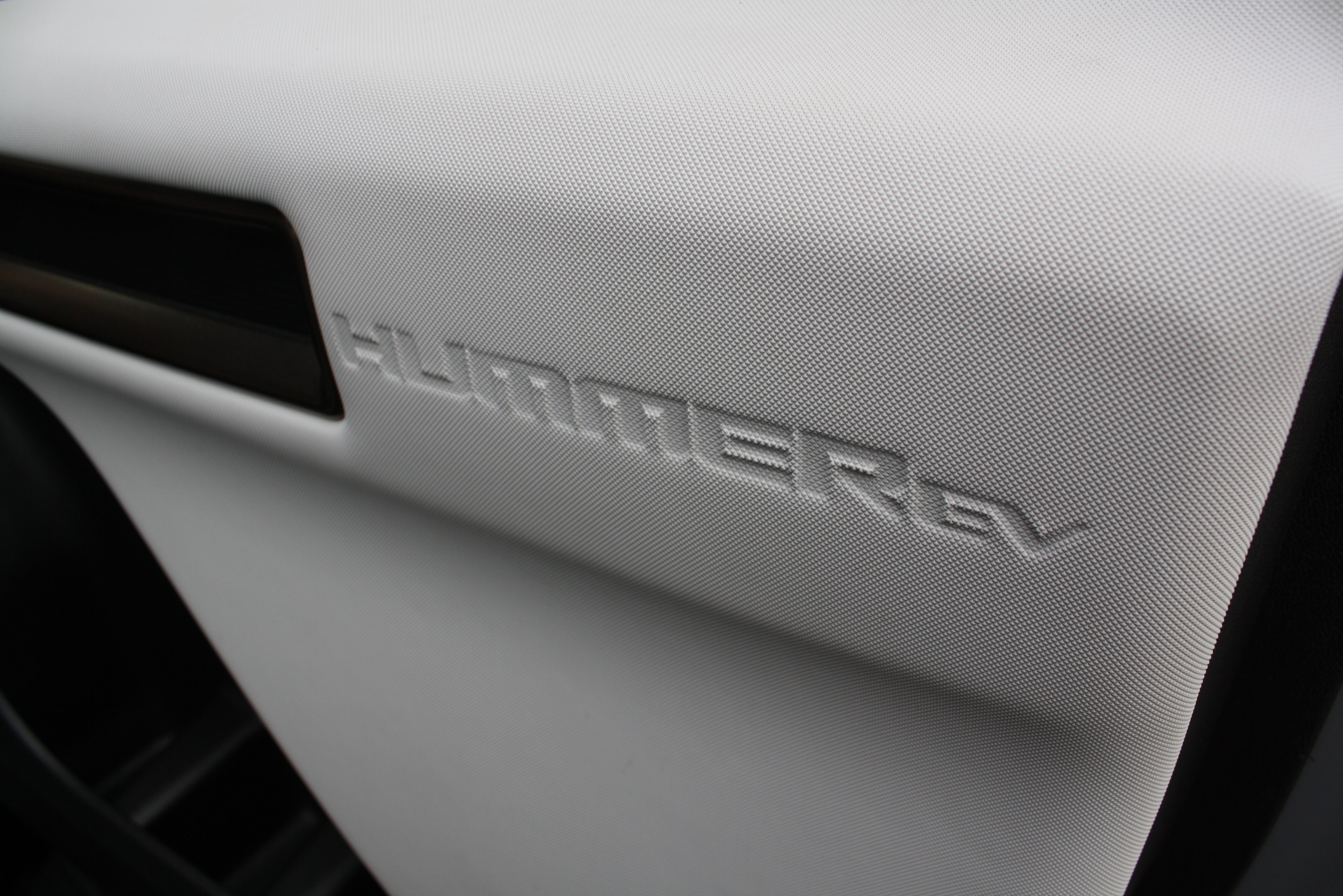 2022 Hummer EarthCruiser