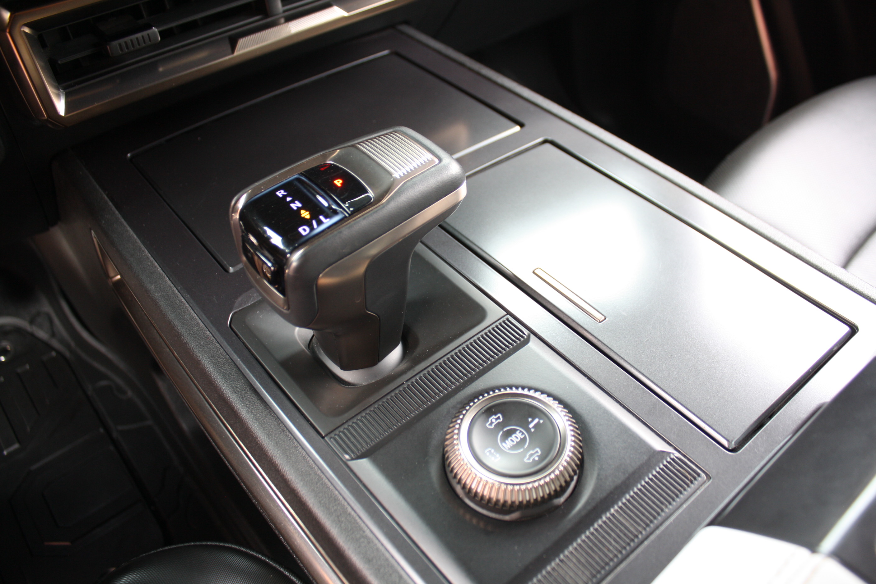 2022 Hummer EarthCruiser