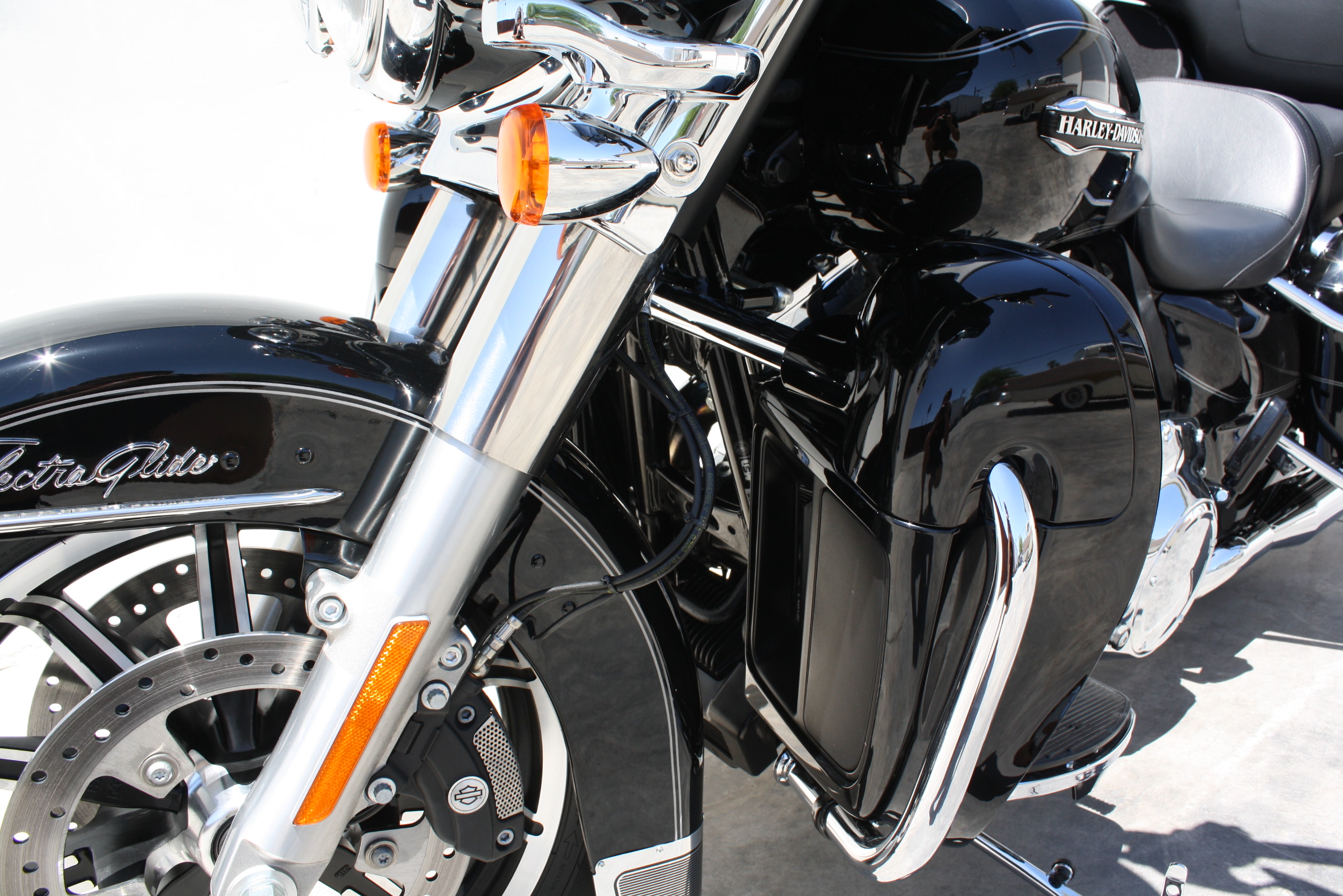2016 Harley Davidson Street Glide Ultra Classic “Low” 1 owner 730 miles