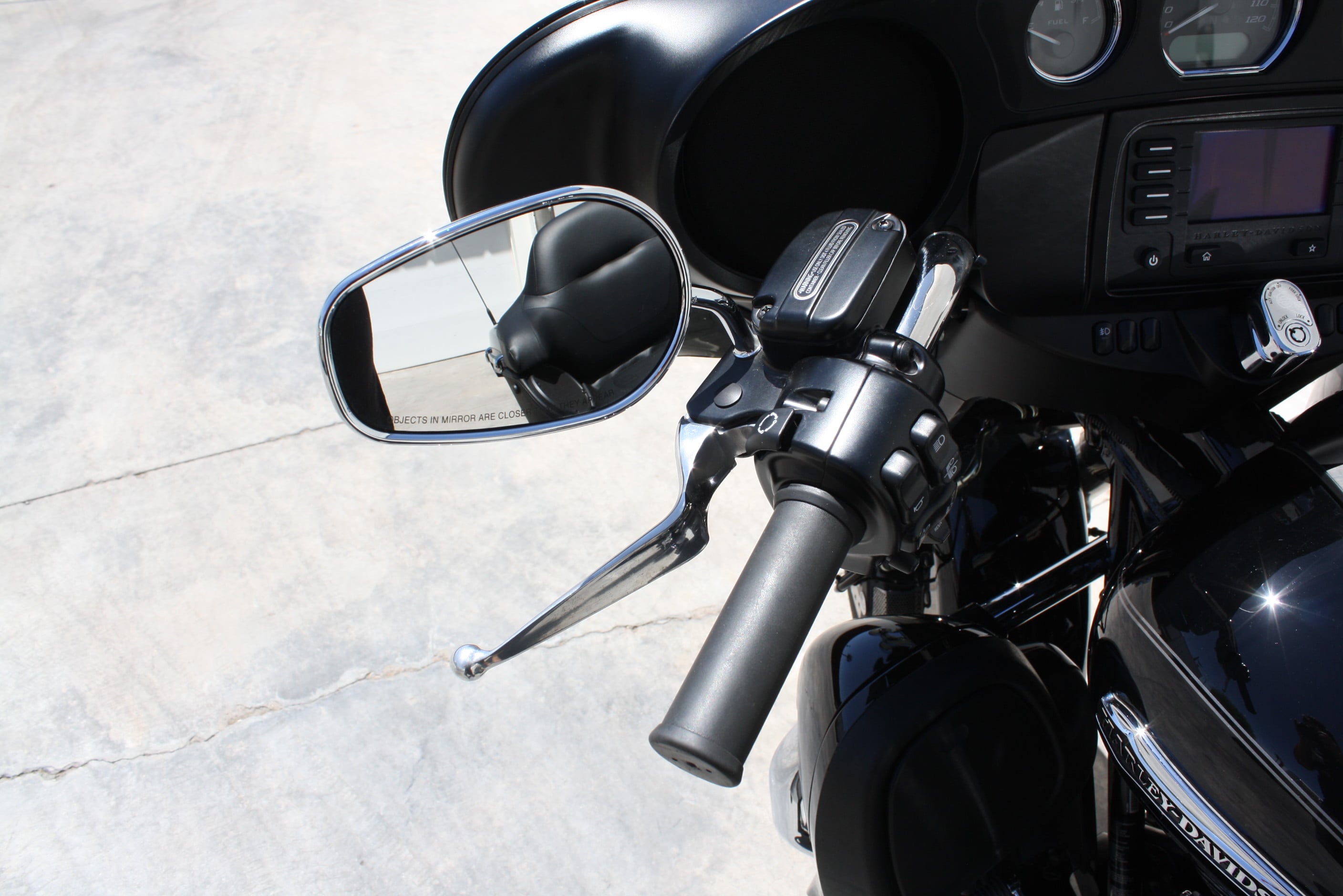 2016 Harley Davidson Street Glide Ultra Classic “Low” 1 owner 730 miles