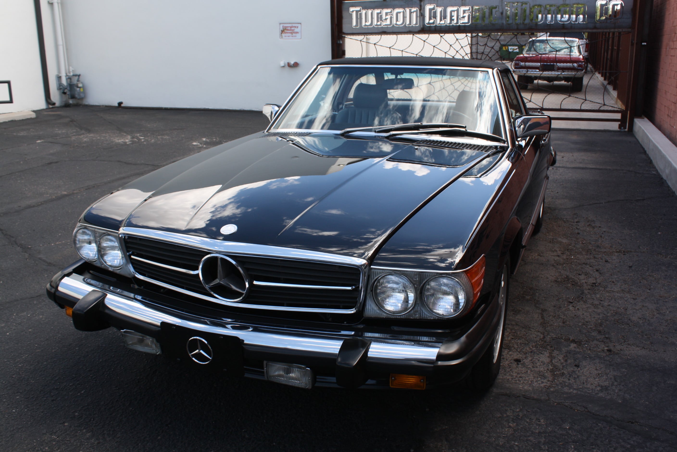 1986 Mercedes Benz 560SL 54k original miles
