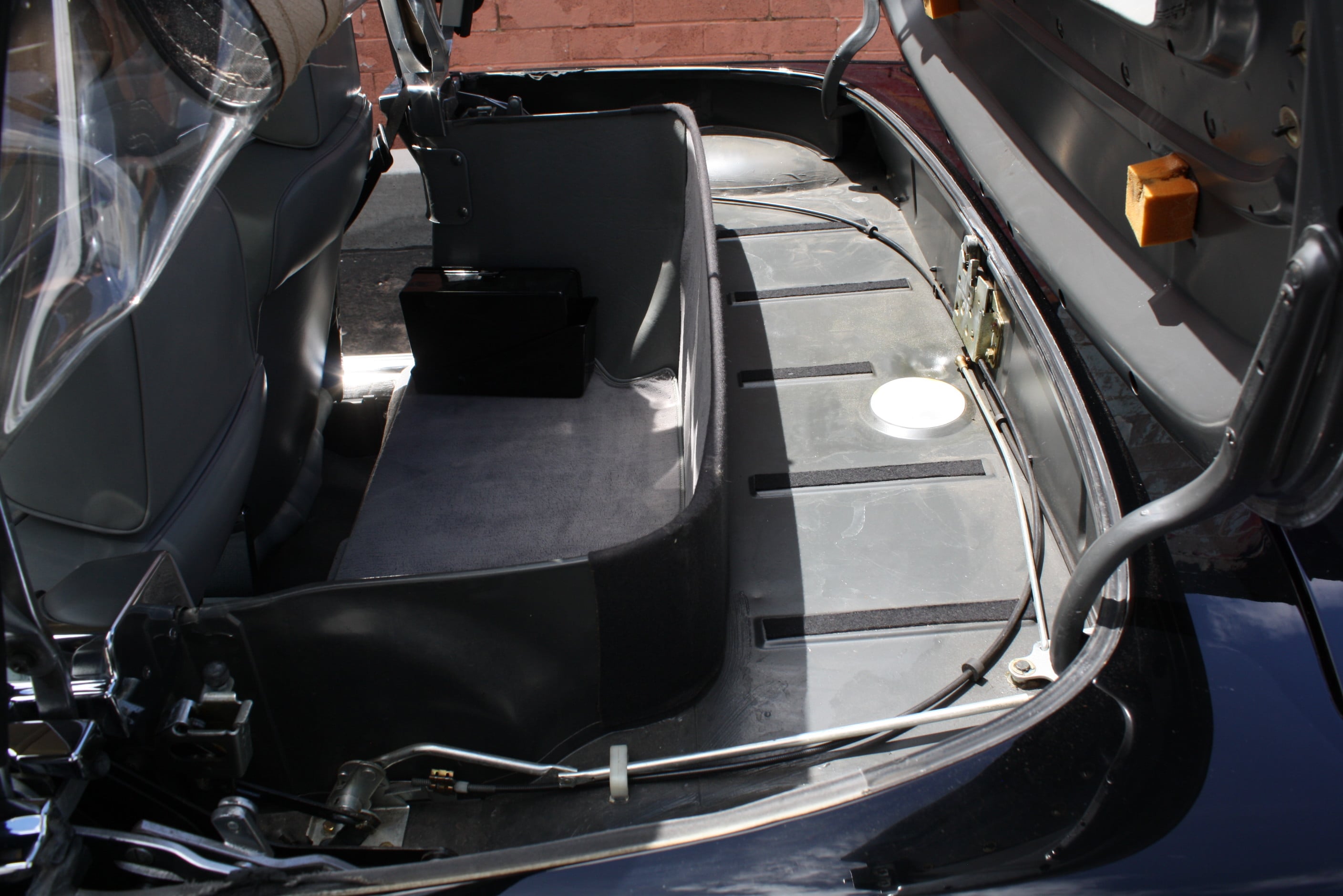 1986 Mercedes Benz 560SL 54k original miles