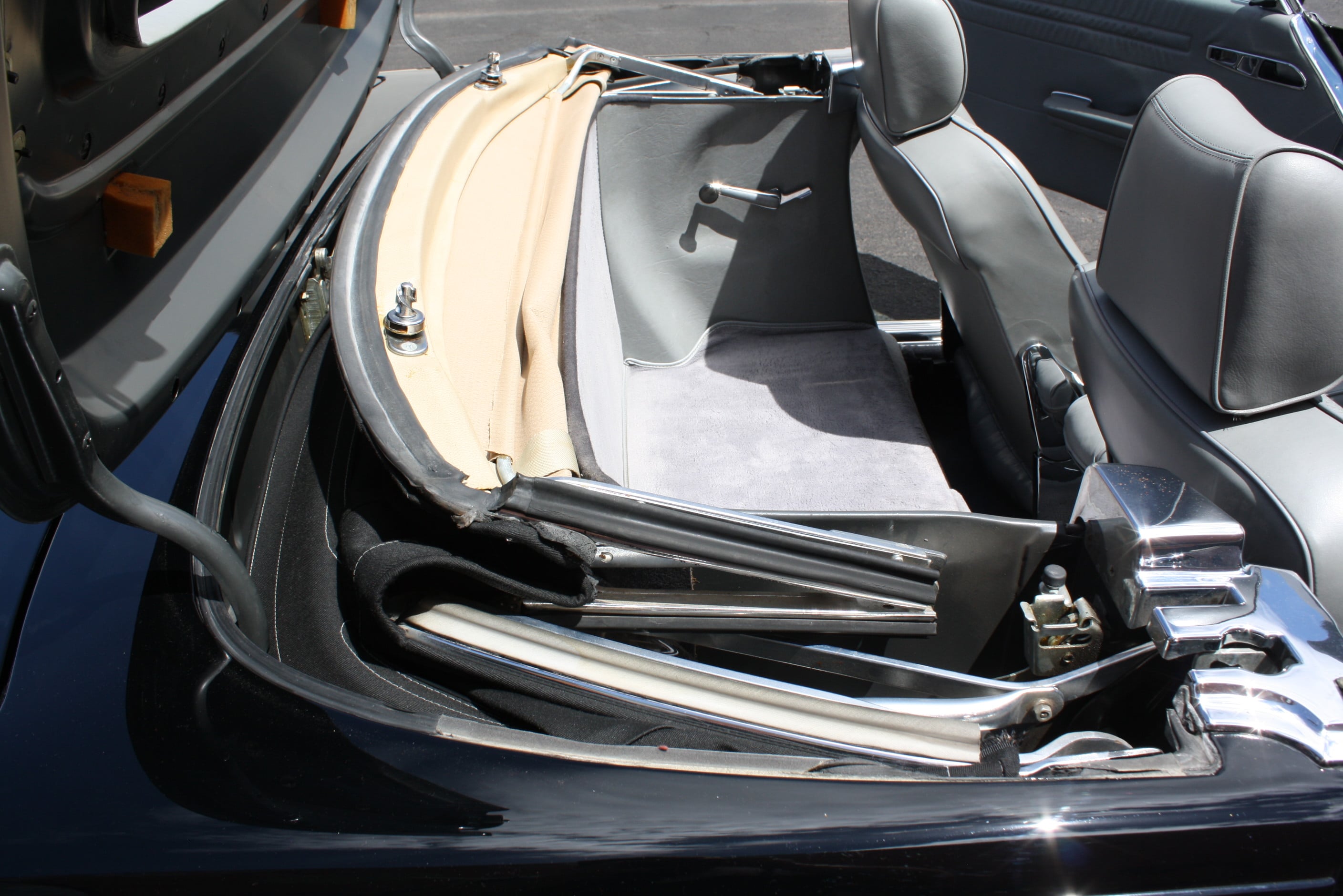 1986 Mercedes Benz 560SL 54k original miles