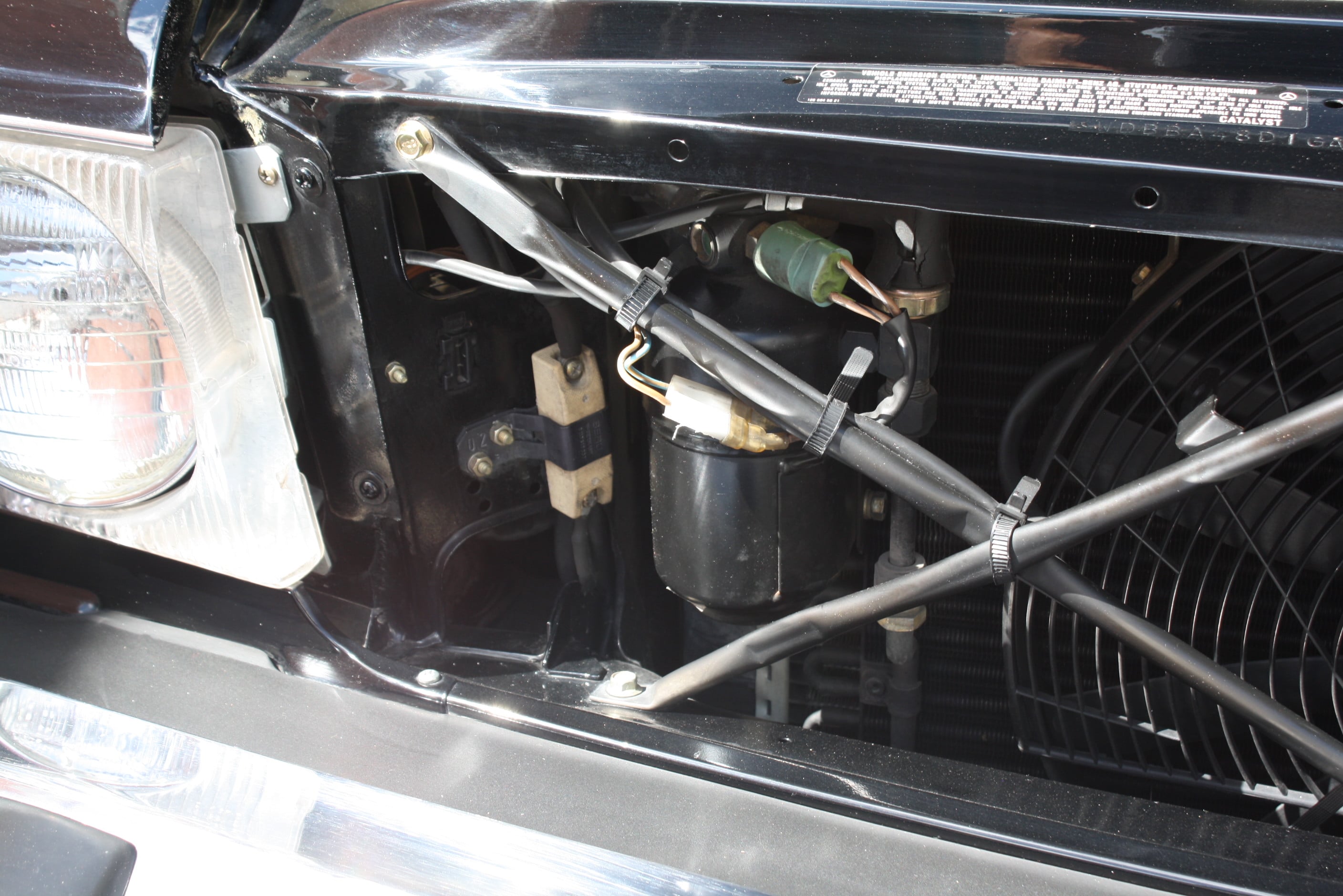 1986 Mercedes Benz 560SL 54k original miles