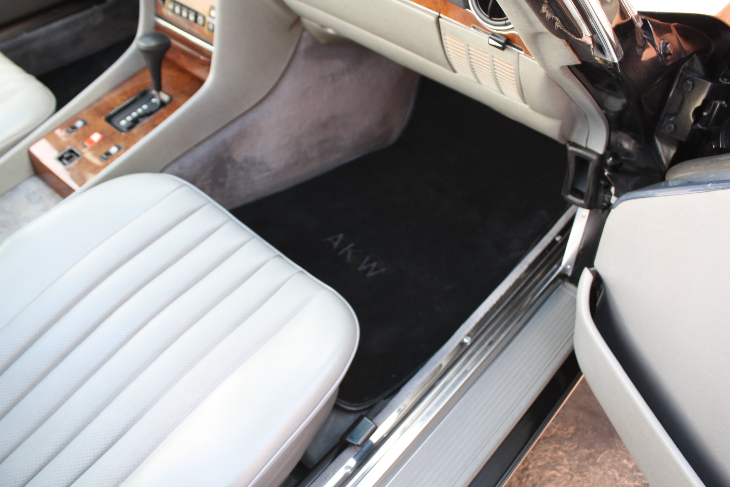 1986 Mercedes Benz 560SL 54k original miles