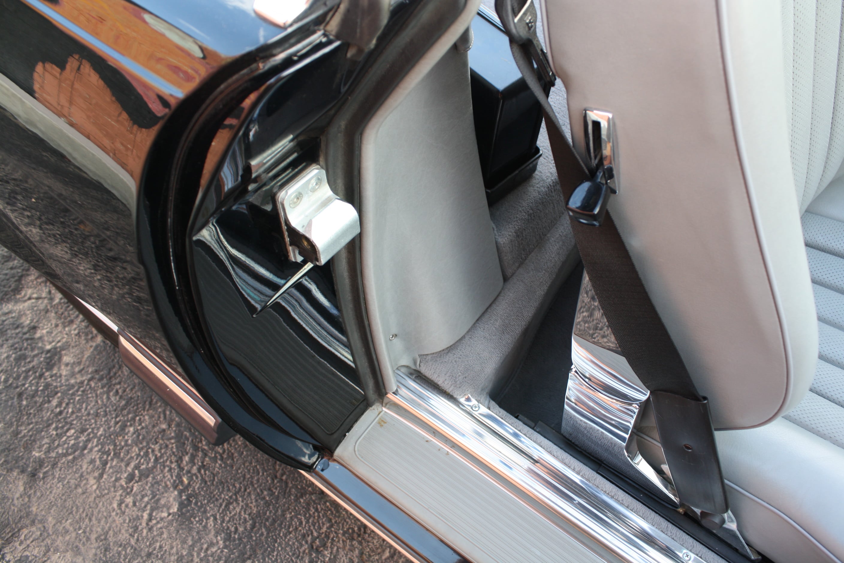 1986 Mercedes Benz 560SL 54k original miles