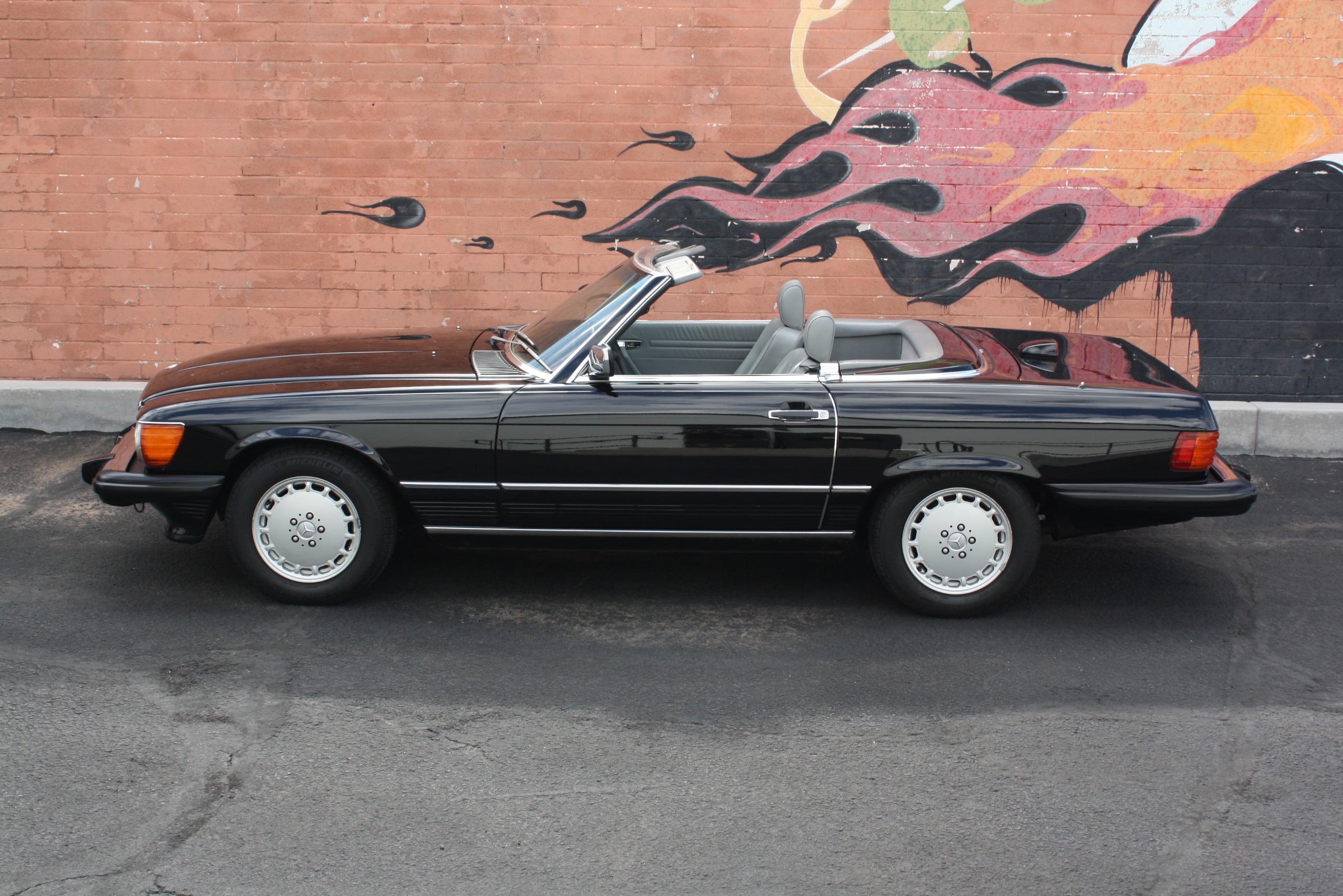 1986 Mercedes Benz 560SL 54k original miles