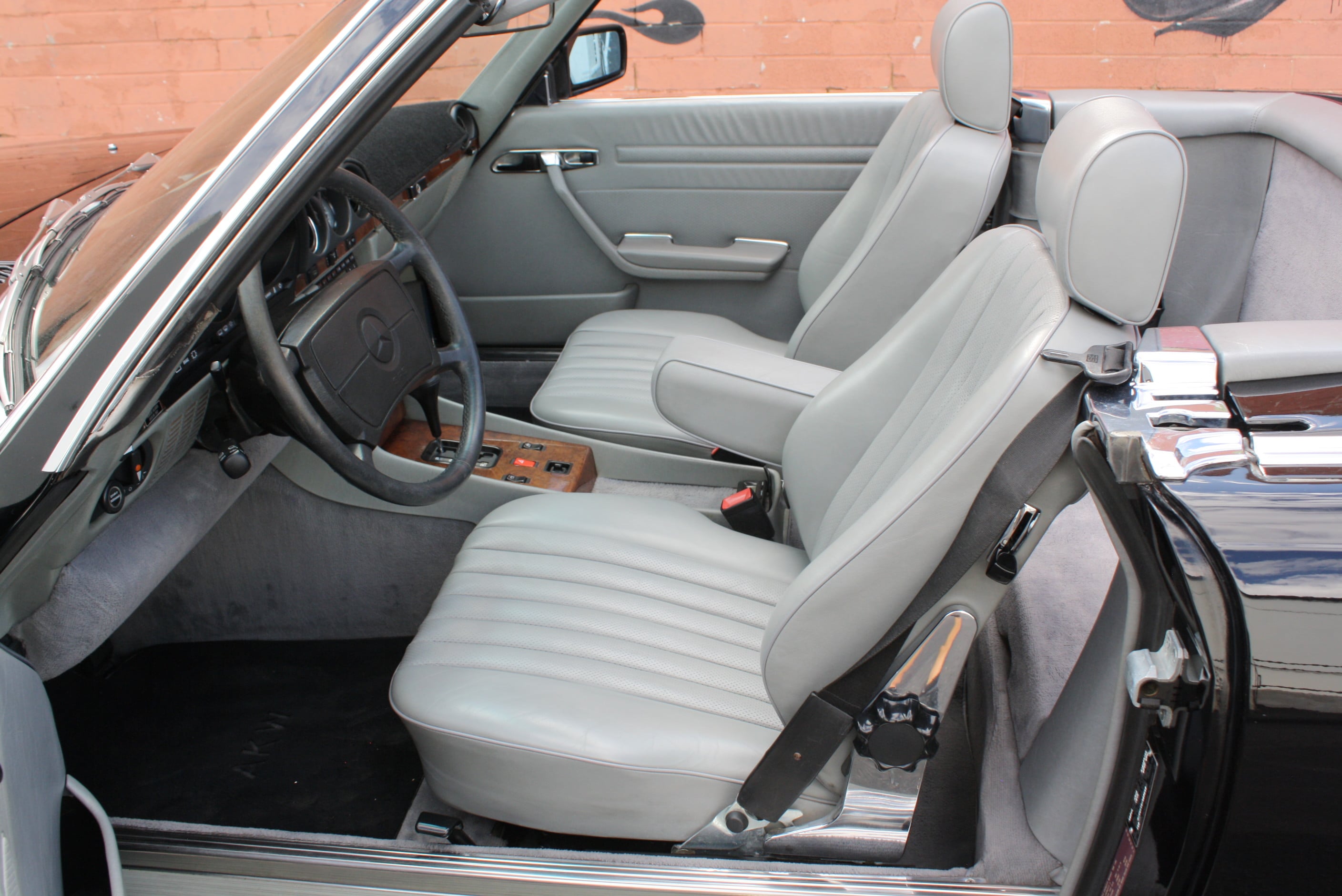 1986 Mercedes Benz 560SL 54k original miles