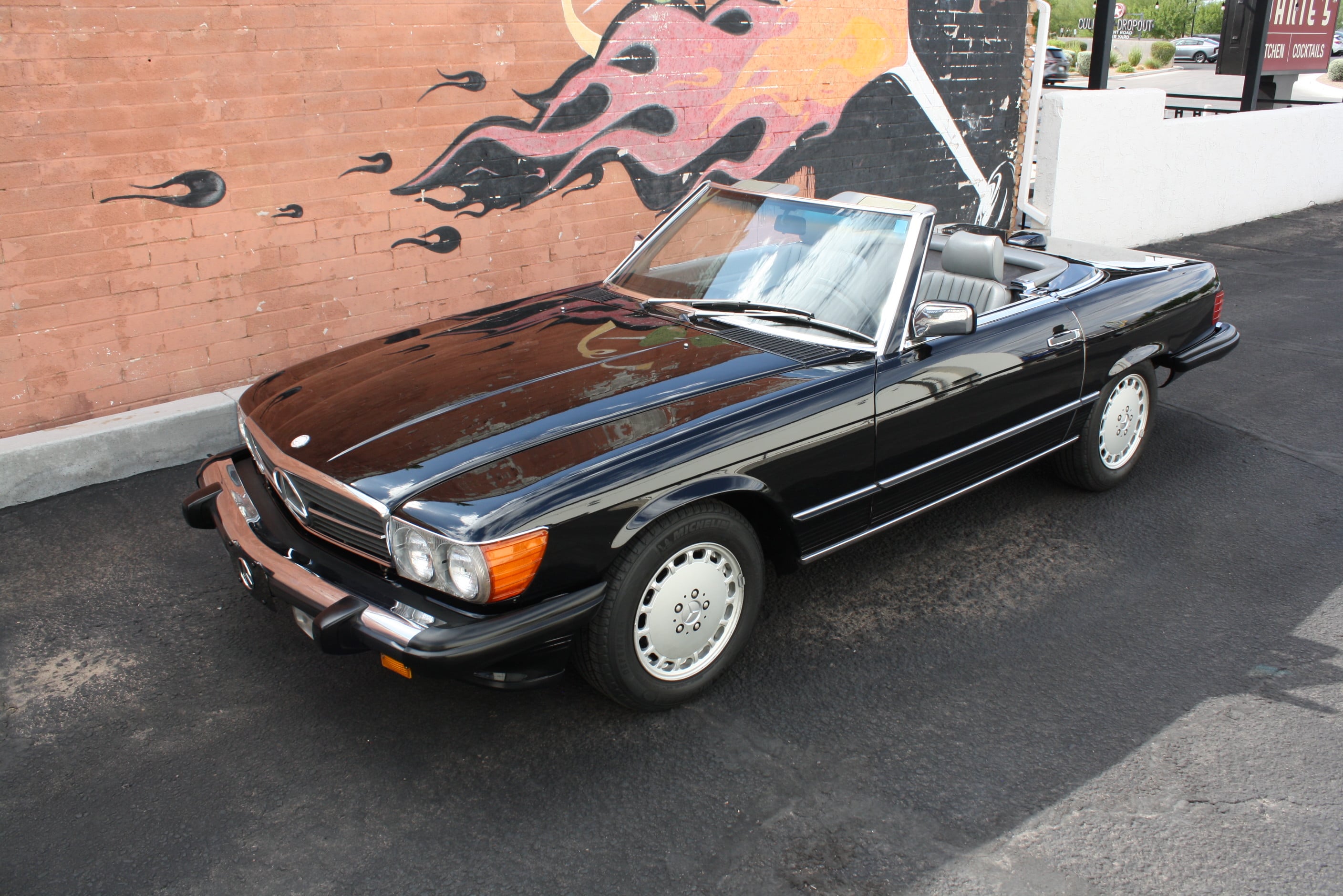 1986 Mercedes Benz 560SL 54k original miles