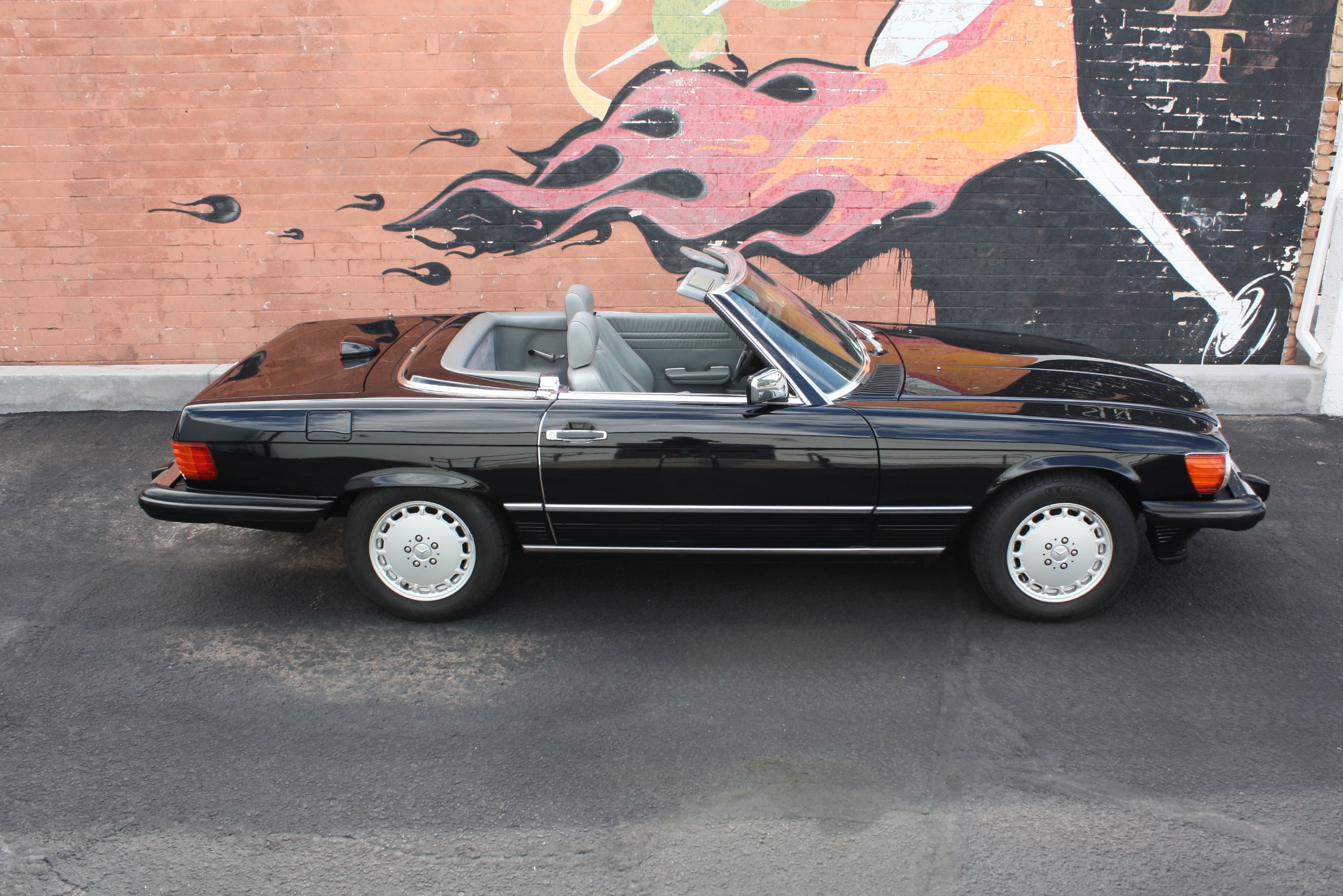 1986 Mercedes Benz 560SL 54k original miles