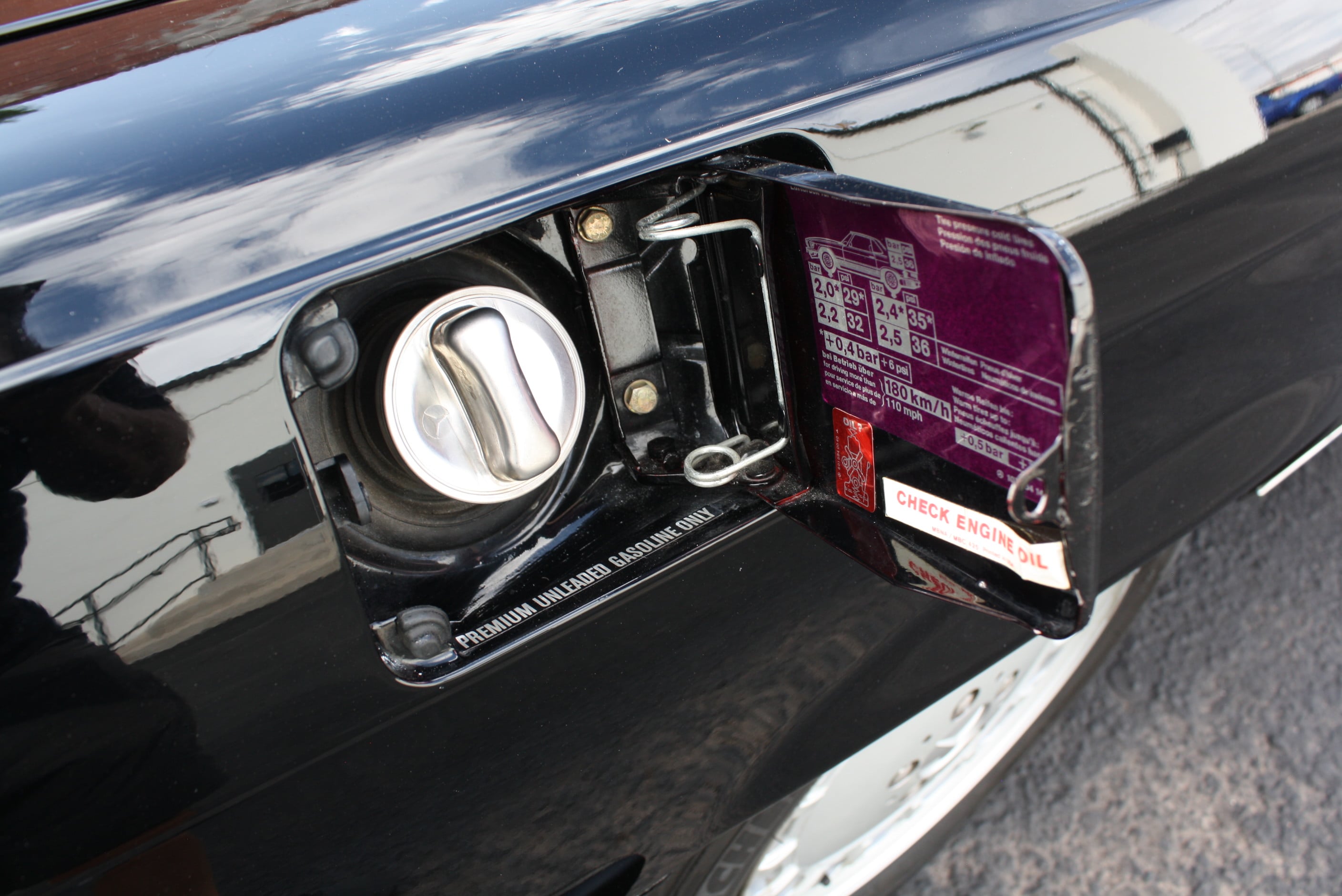 1986 Mercedes Benz 560SL 54k original miles