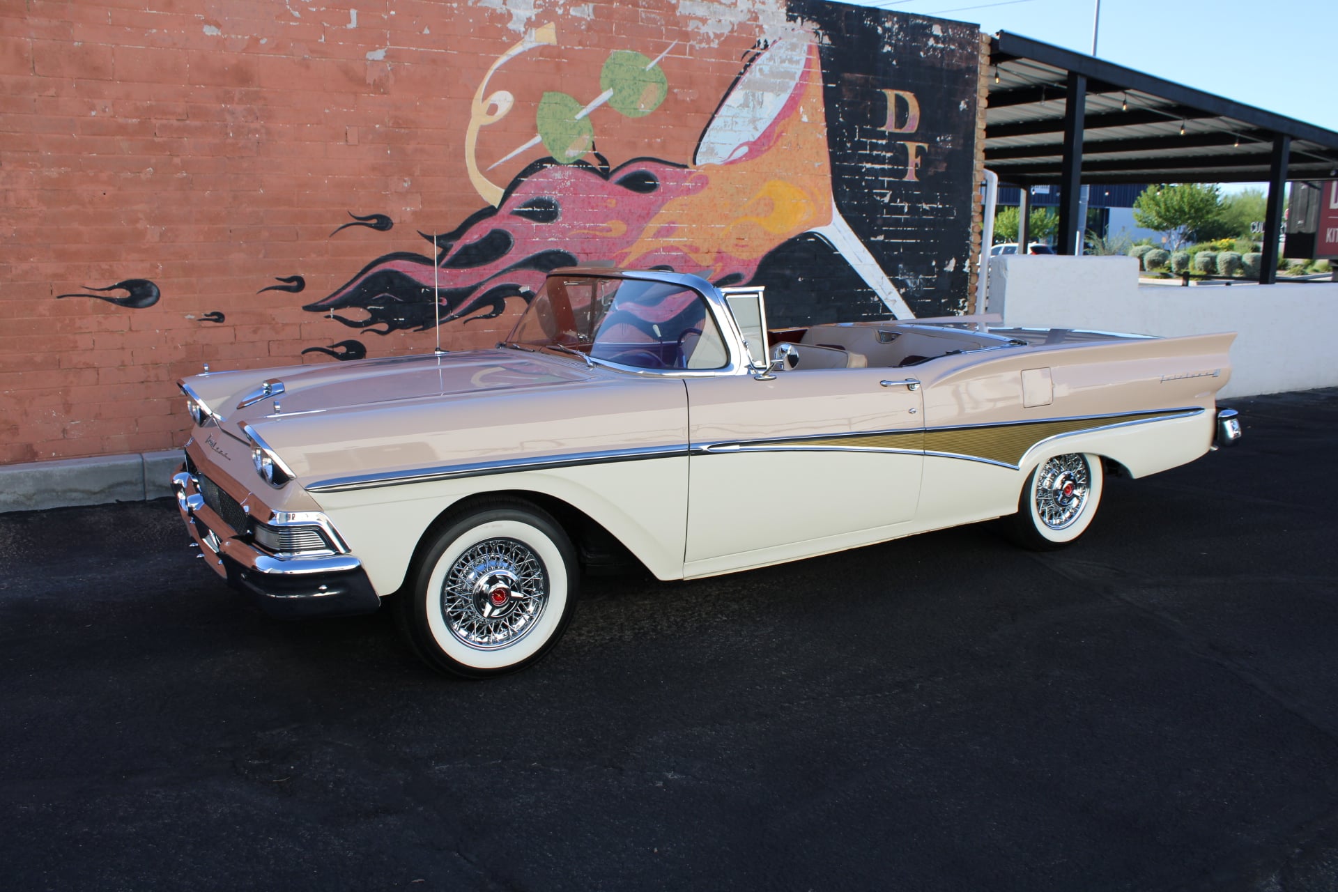 1958 Ford Fairlane 500 Skyliner Hardtop Convertible.