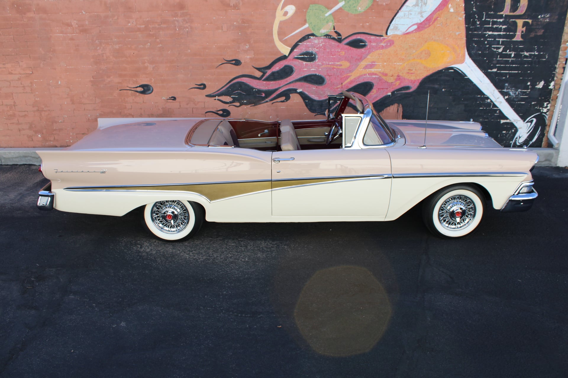 1958 Ford Fairlane 500 Skyliner Hardtop Convertible.
