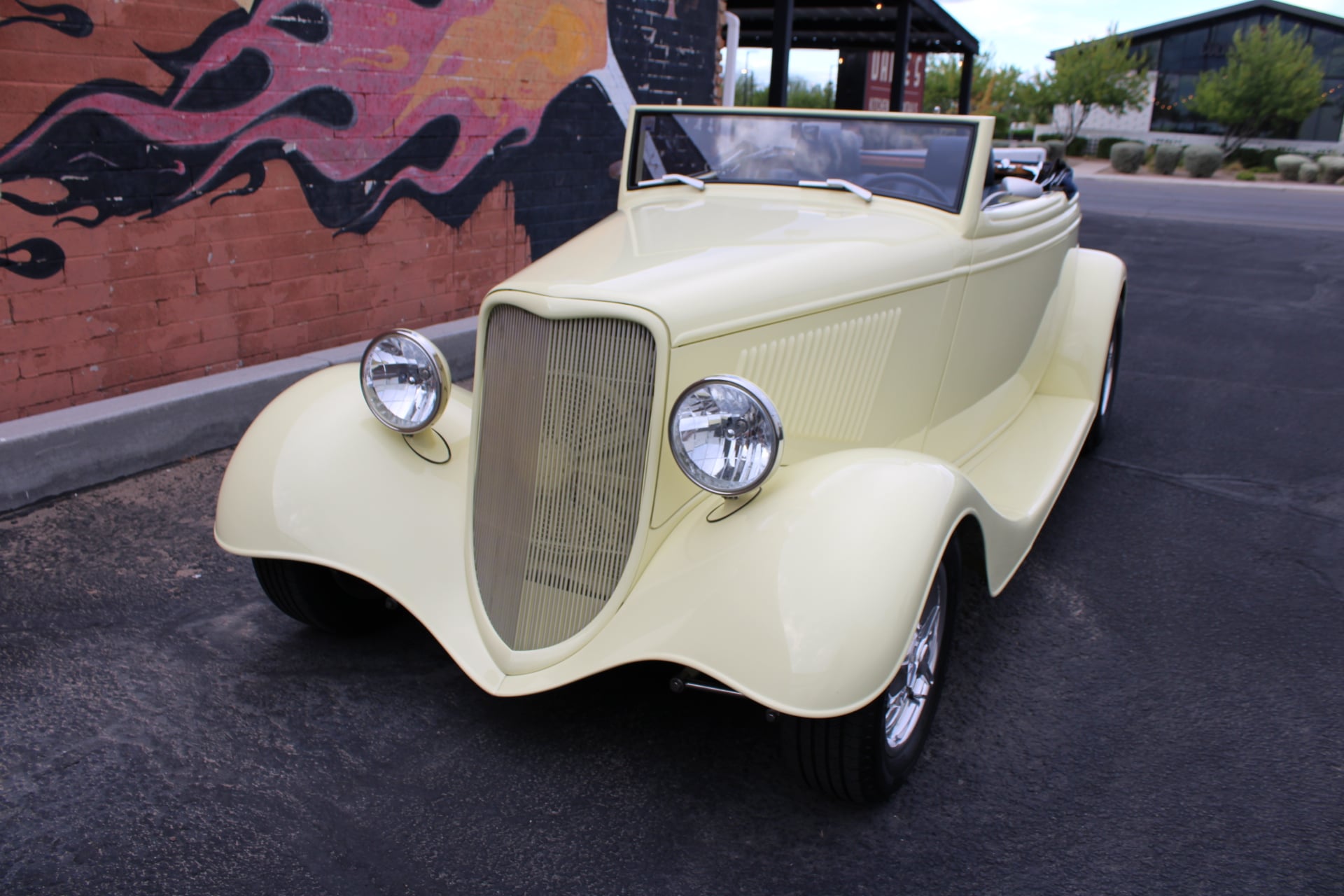 1933 Ford Cabriolet