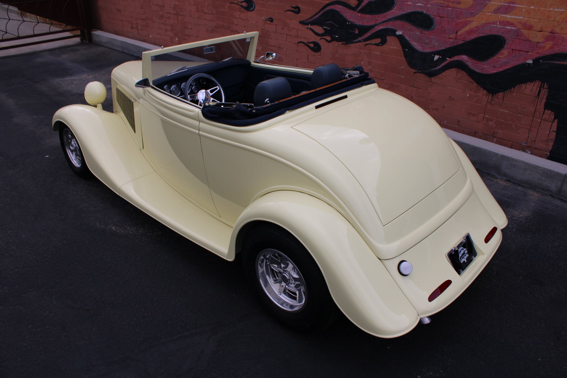 1933 Ford Cabriolet