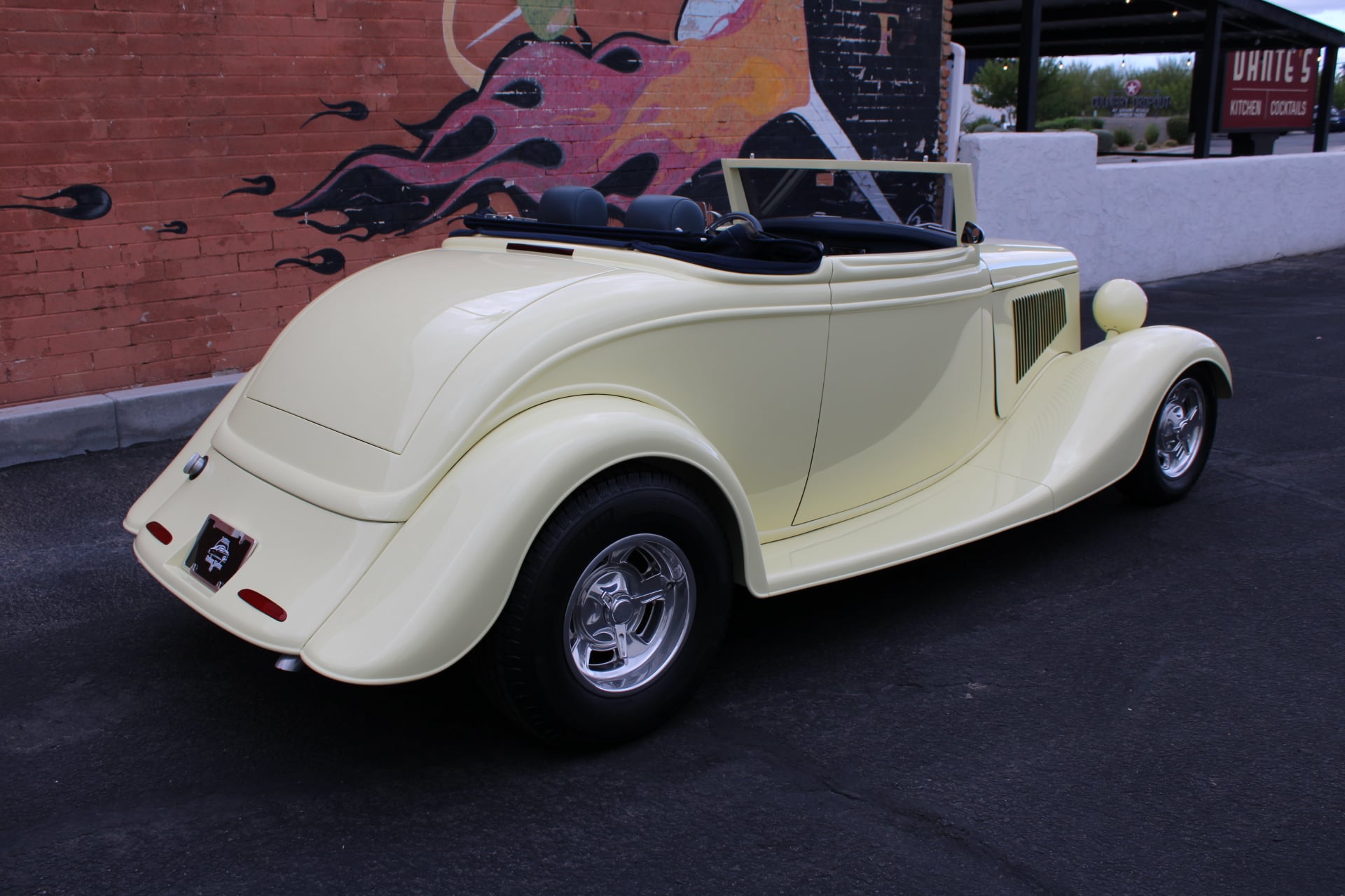 1933 Ford Cabriolet
