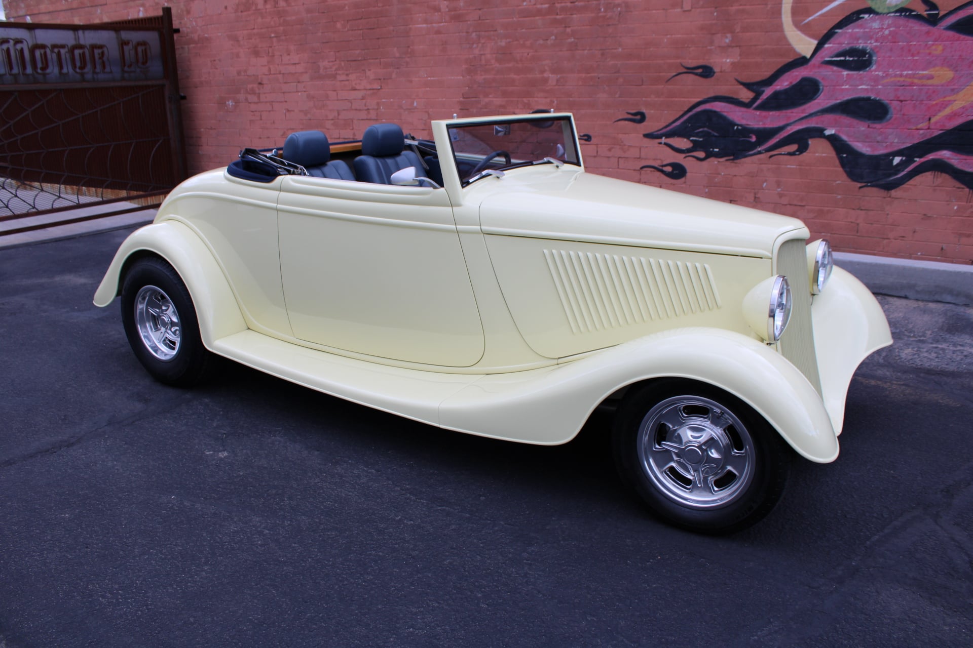 1933 Ford Cabriolet