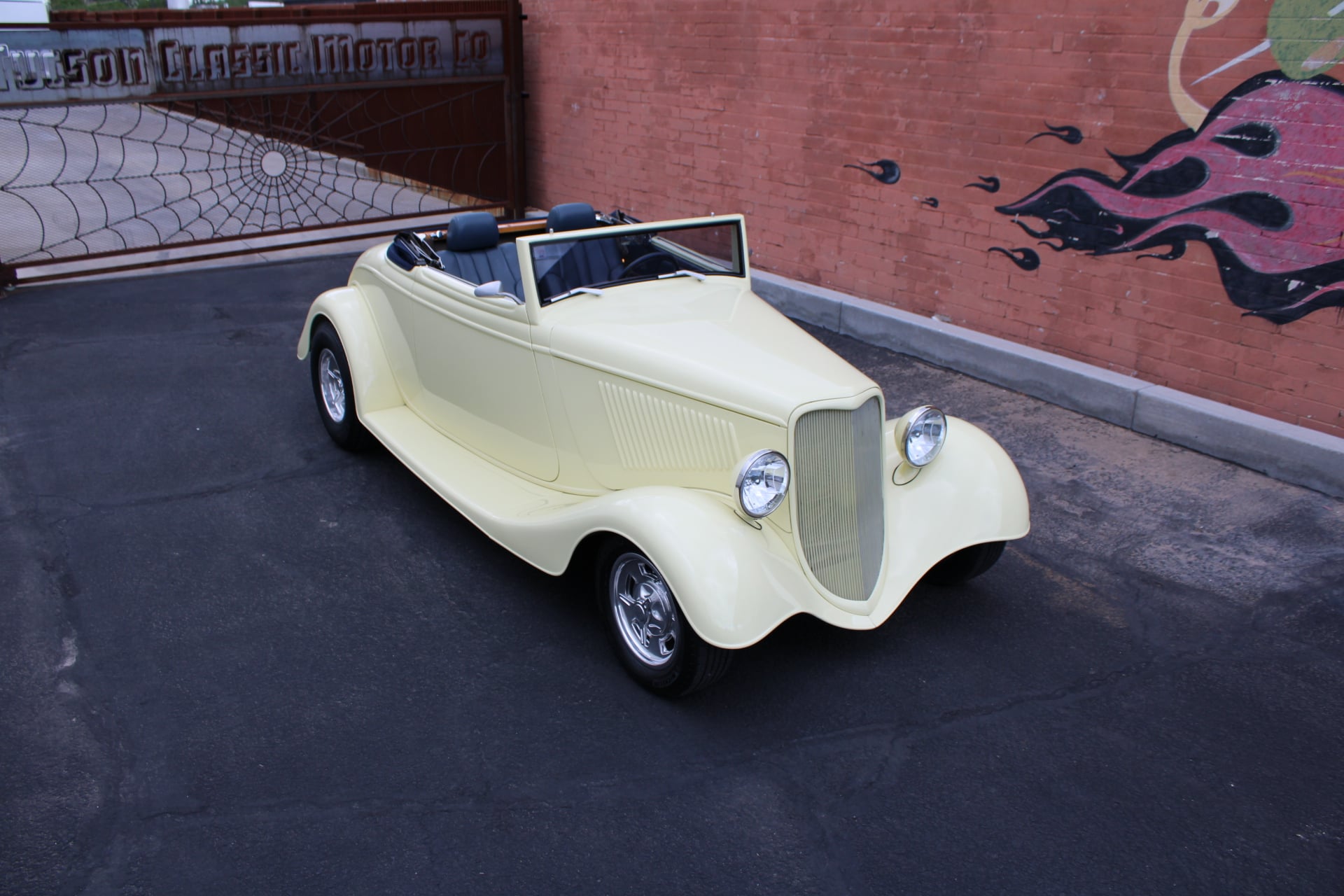 1933 Ford Cabriolet