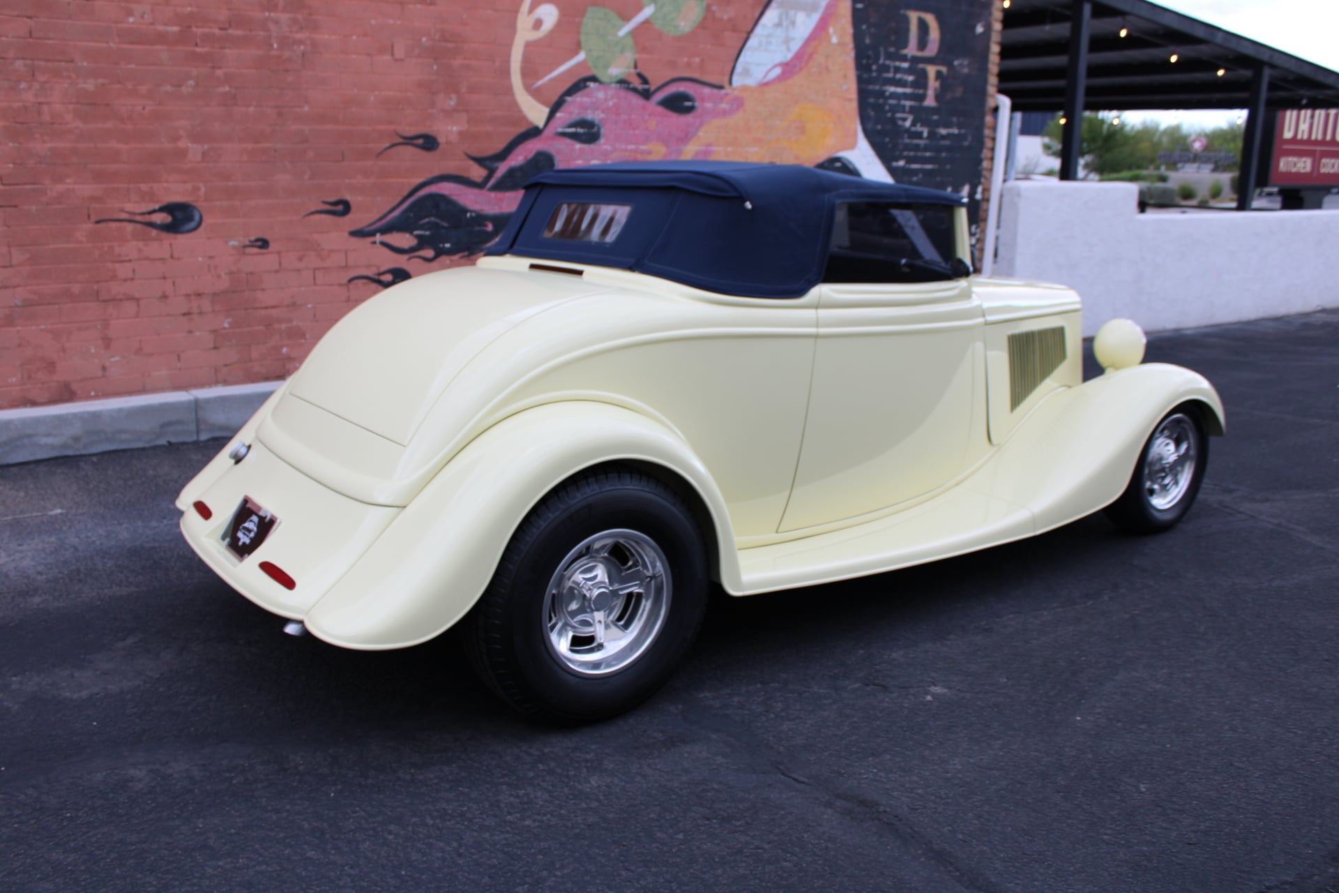 1933 Ford Cabriolet
