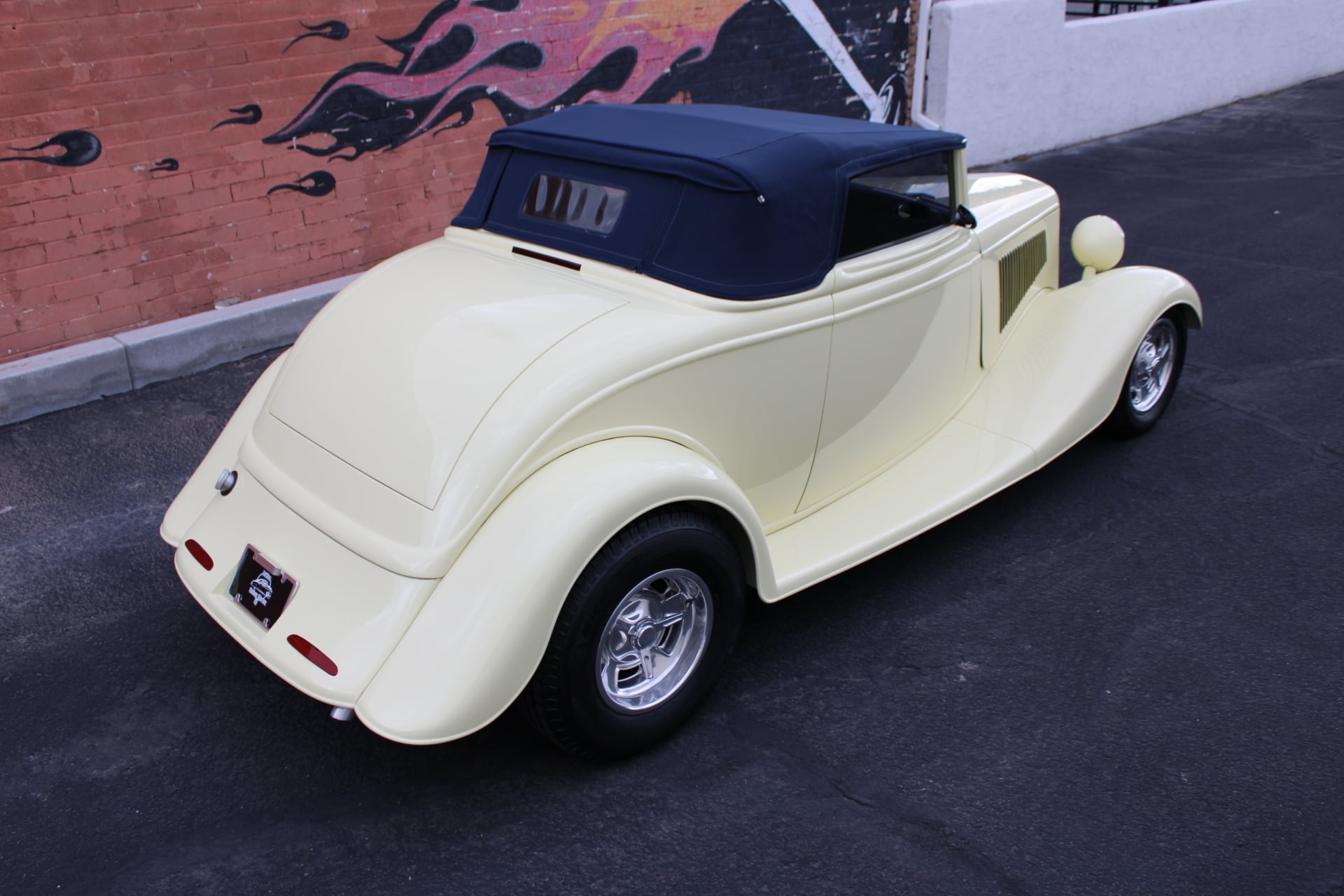 1933 Ford Cabriolet