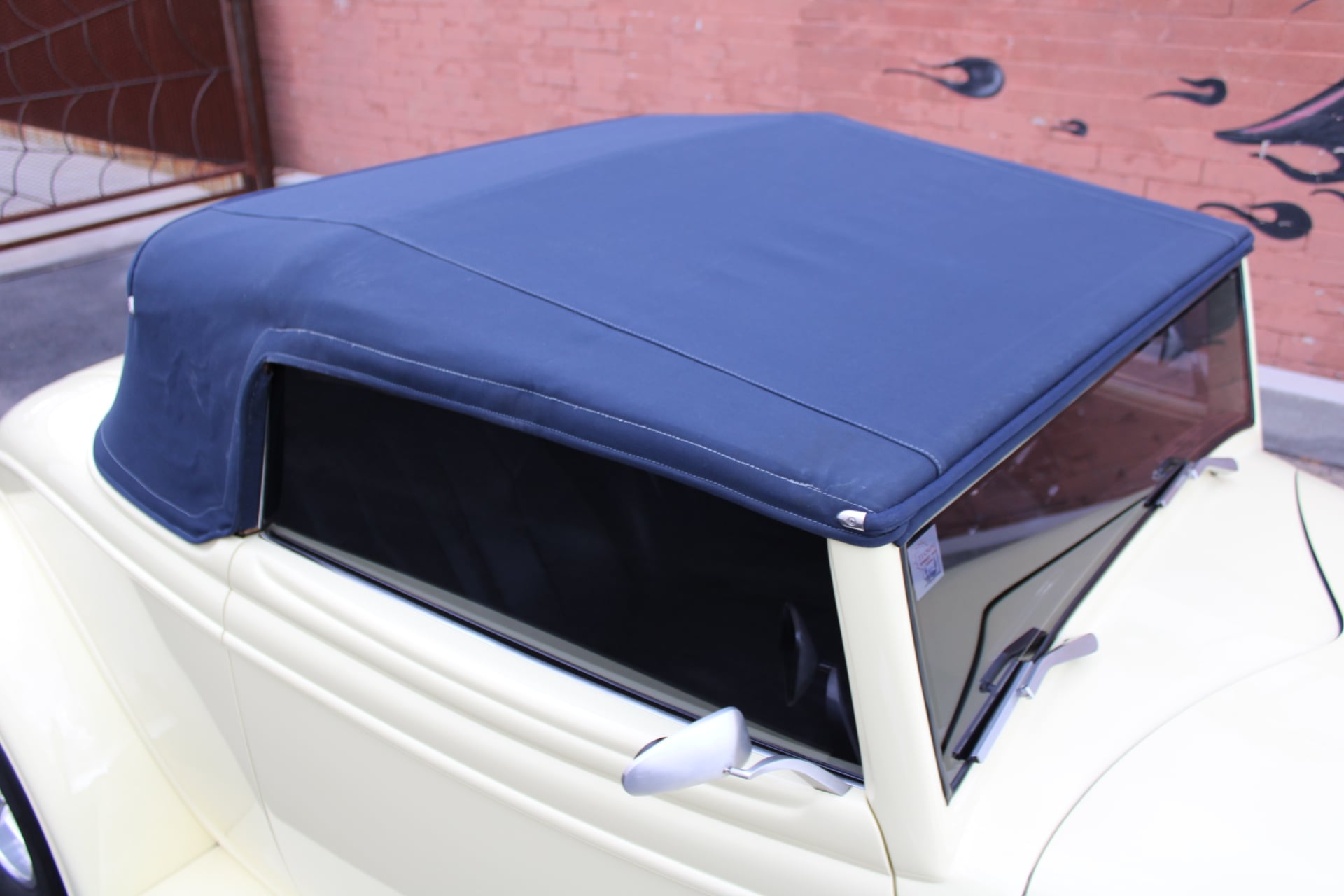 1933 Ford Cabriolet