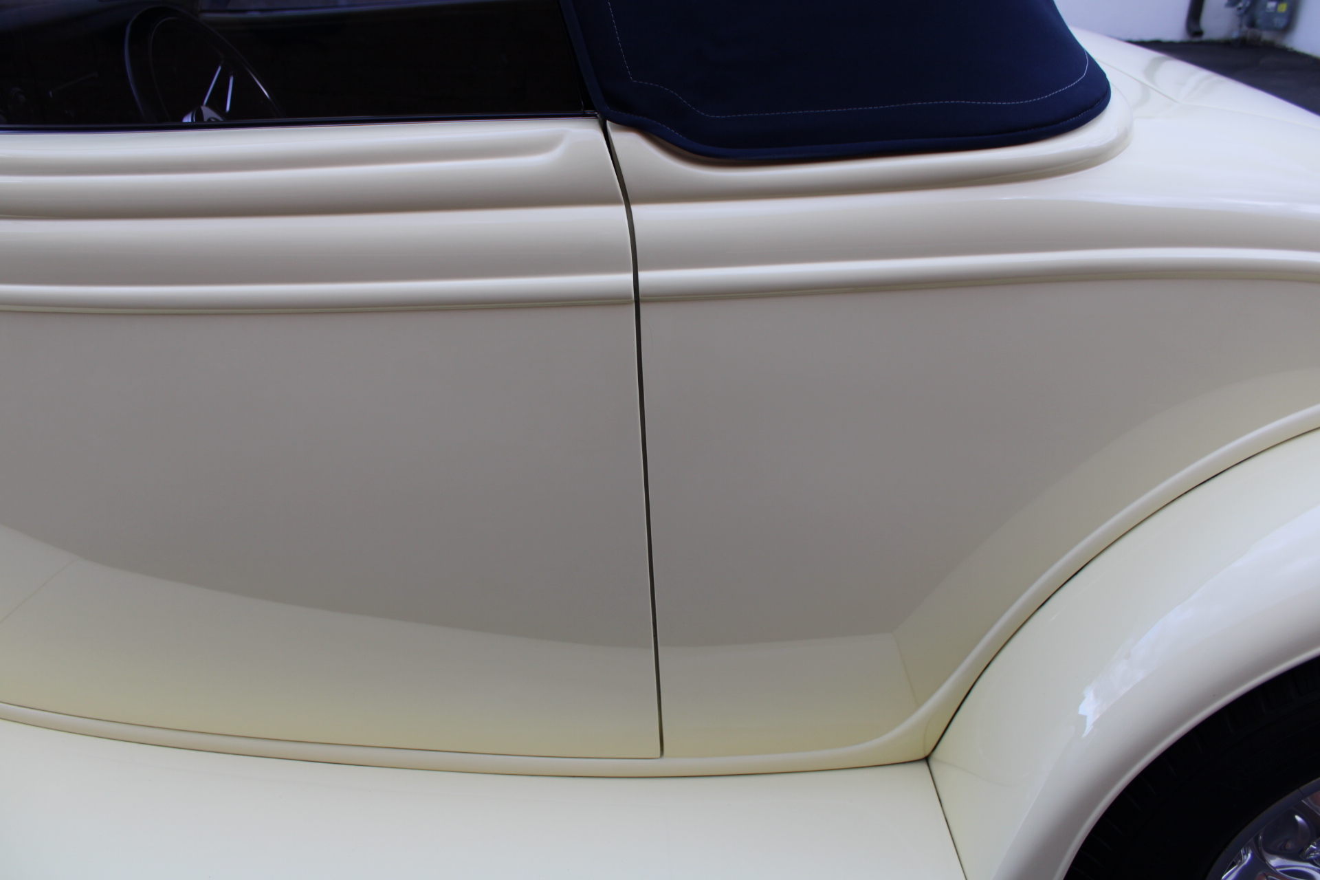 1933 Ford Cabriolet