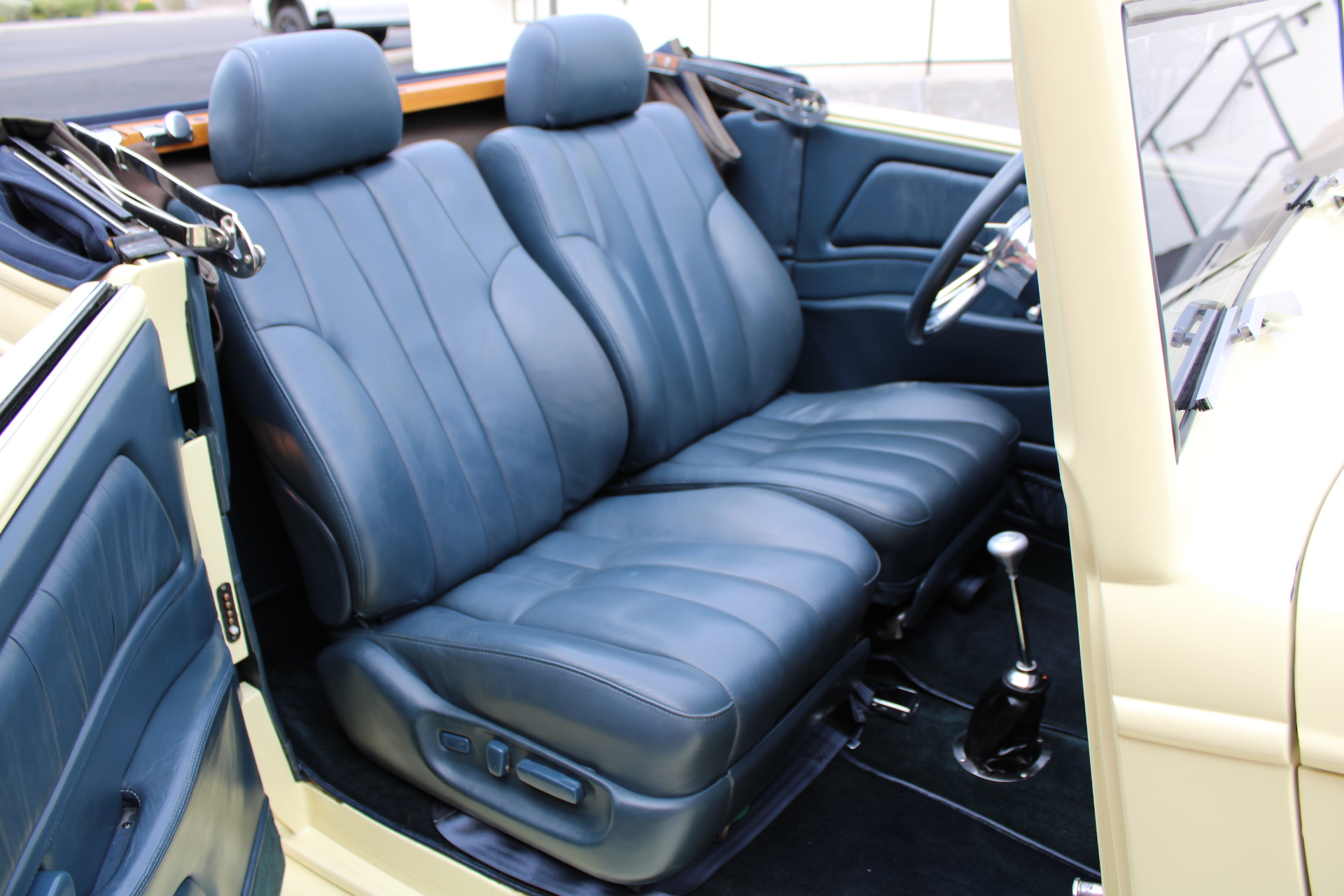 1933 Ford Cabriolet