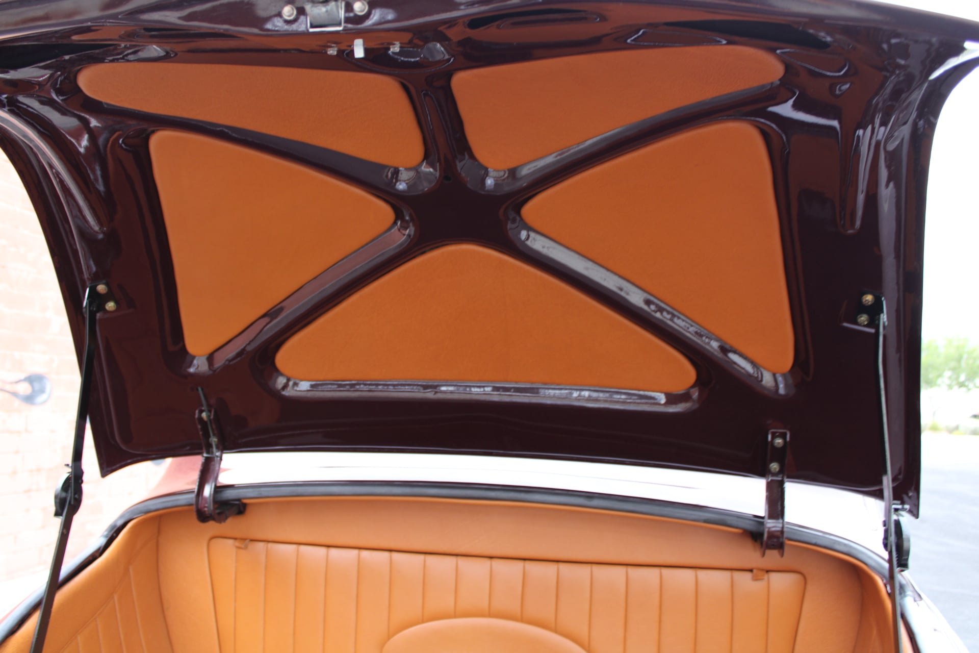 1946 Ford Coupe Blown H&H Flathead