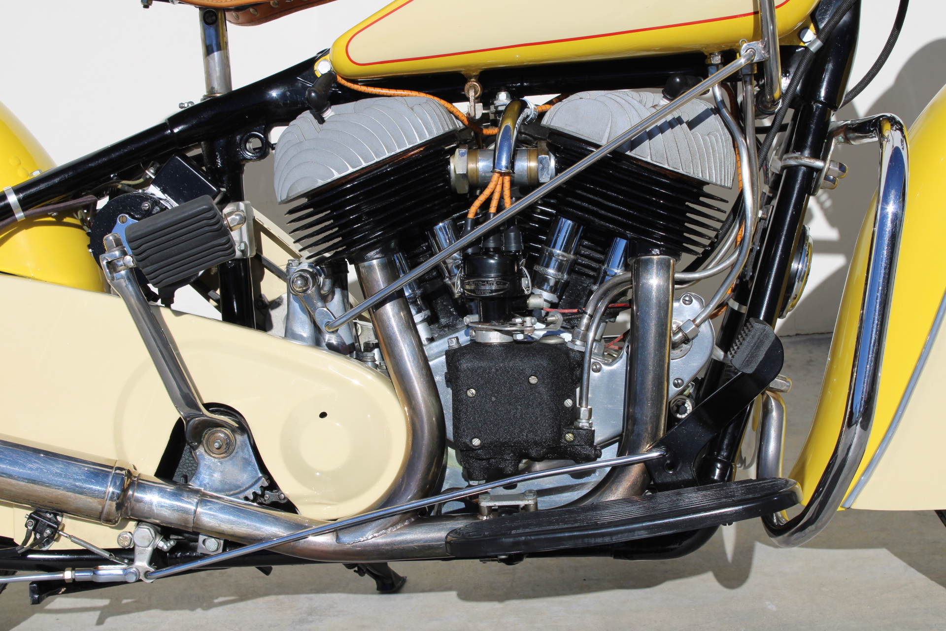 1947 Indian Chief M/C