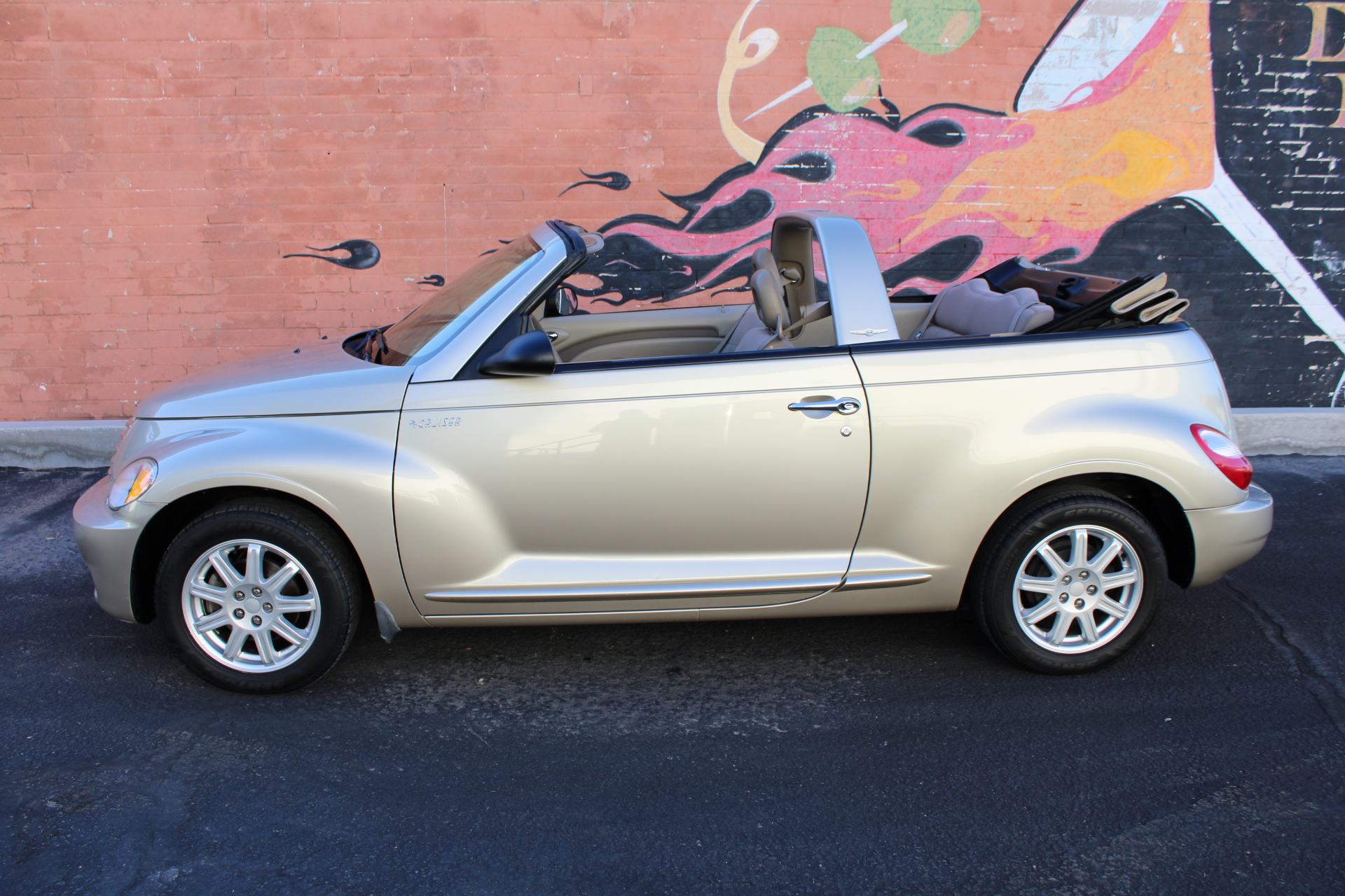 2006 PT Cruiser turbo Convertible Touring Edition