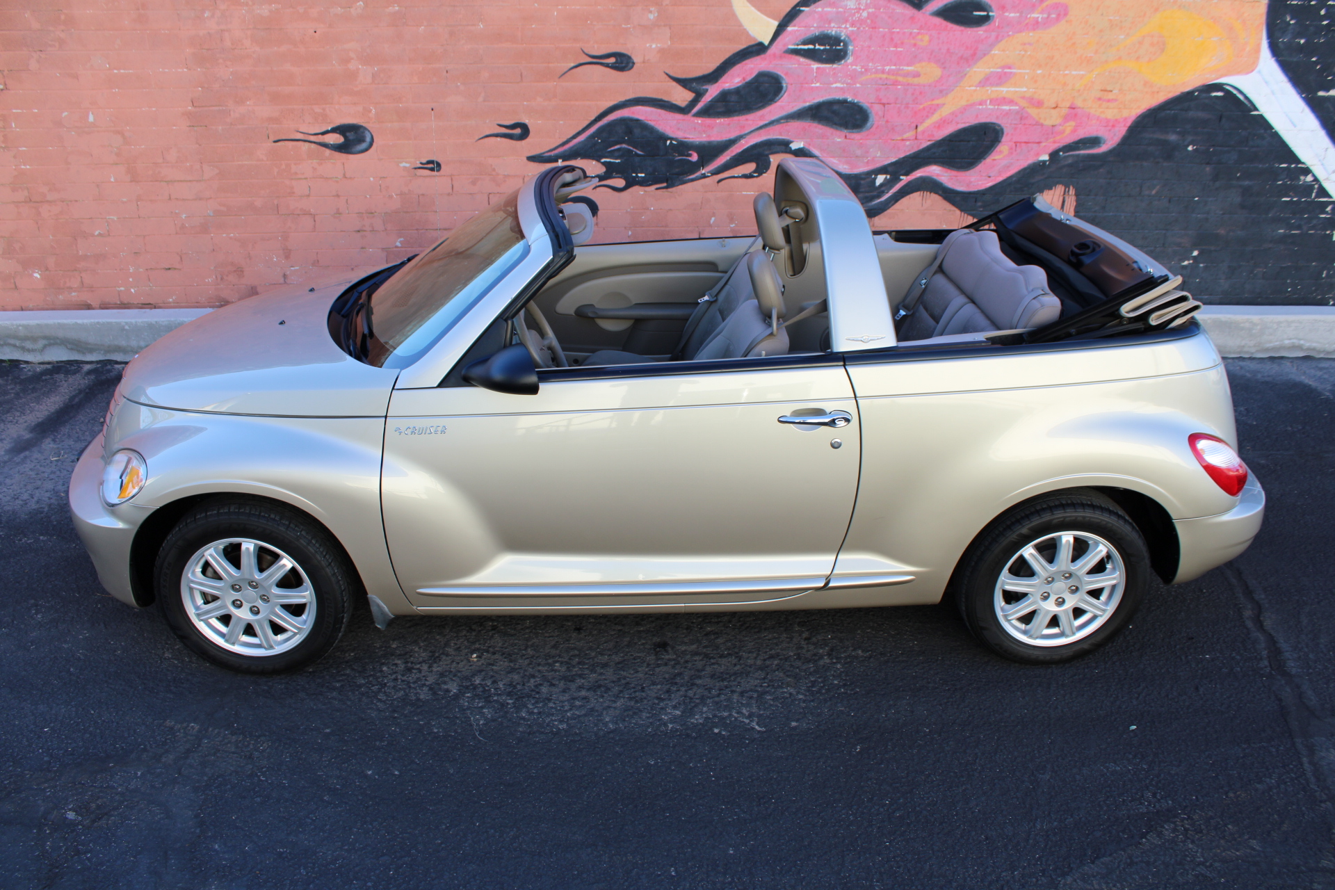 2006 PT Cruiser turbo Convertible Touring Edition