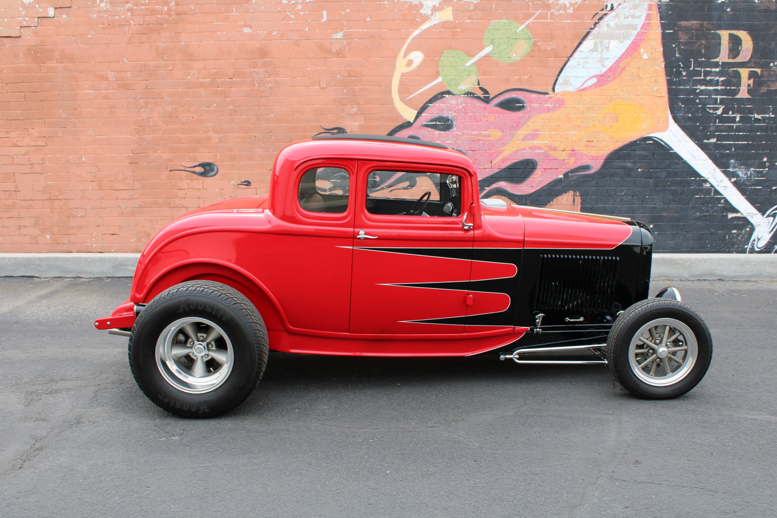 1932 Ford 5 Window Coupe