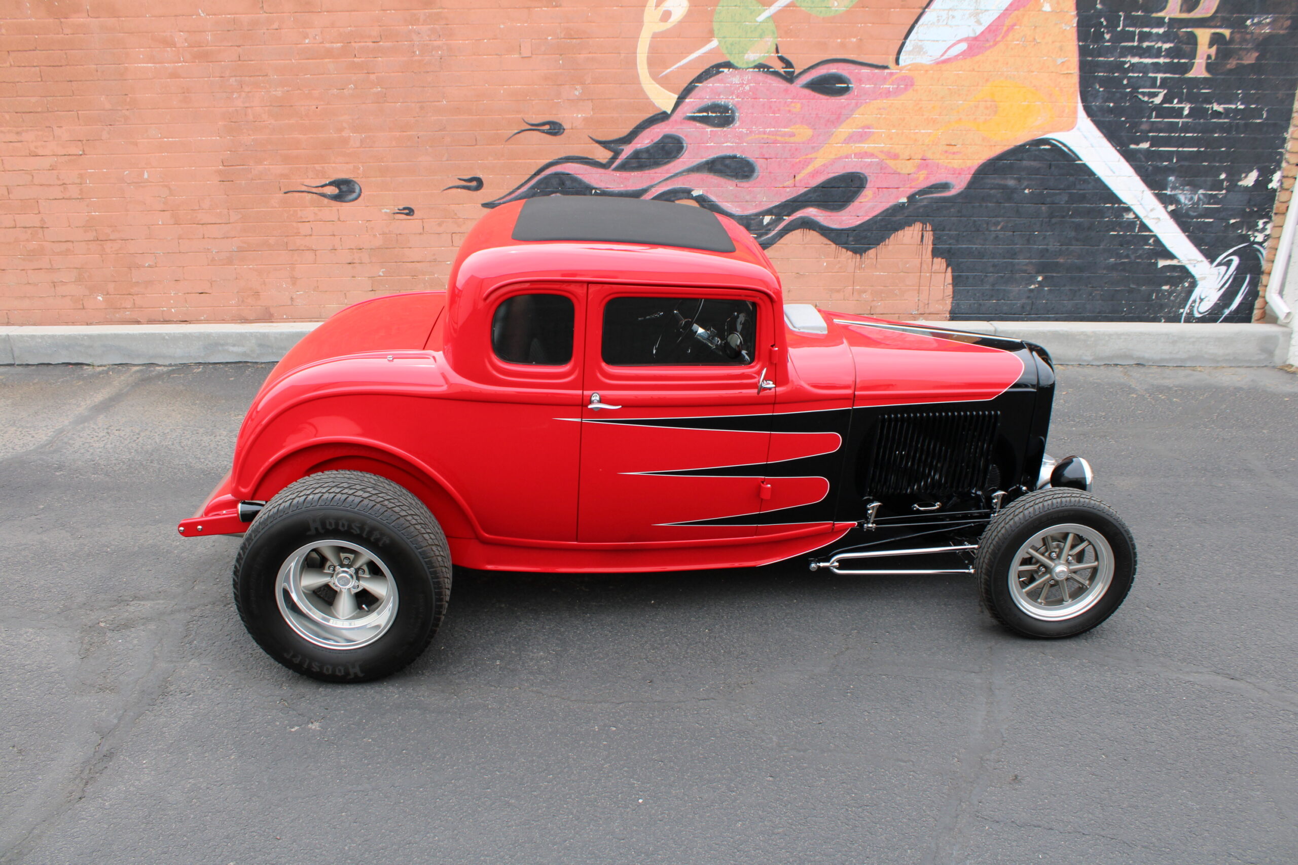 1932 Ford 5 Window Coupe