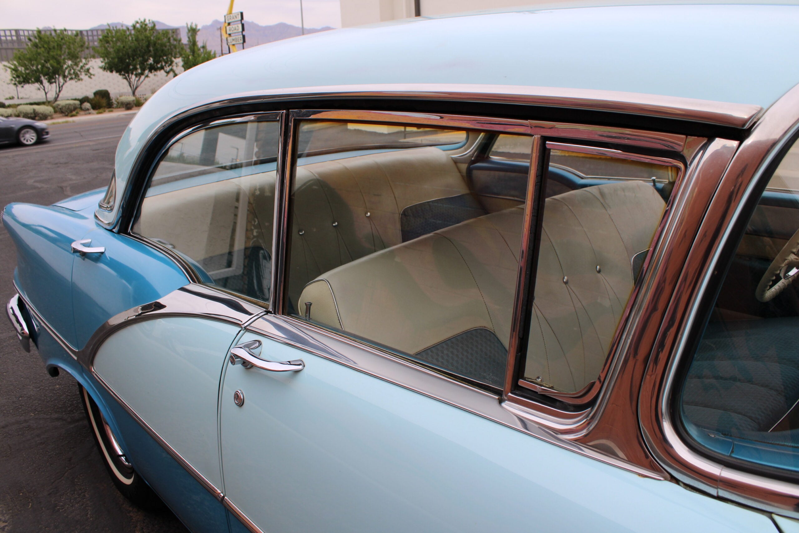 1956 Oldsmobile 88 4dr Hardtop