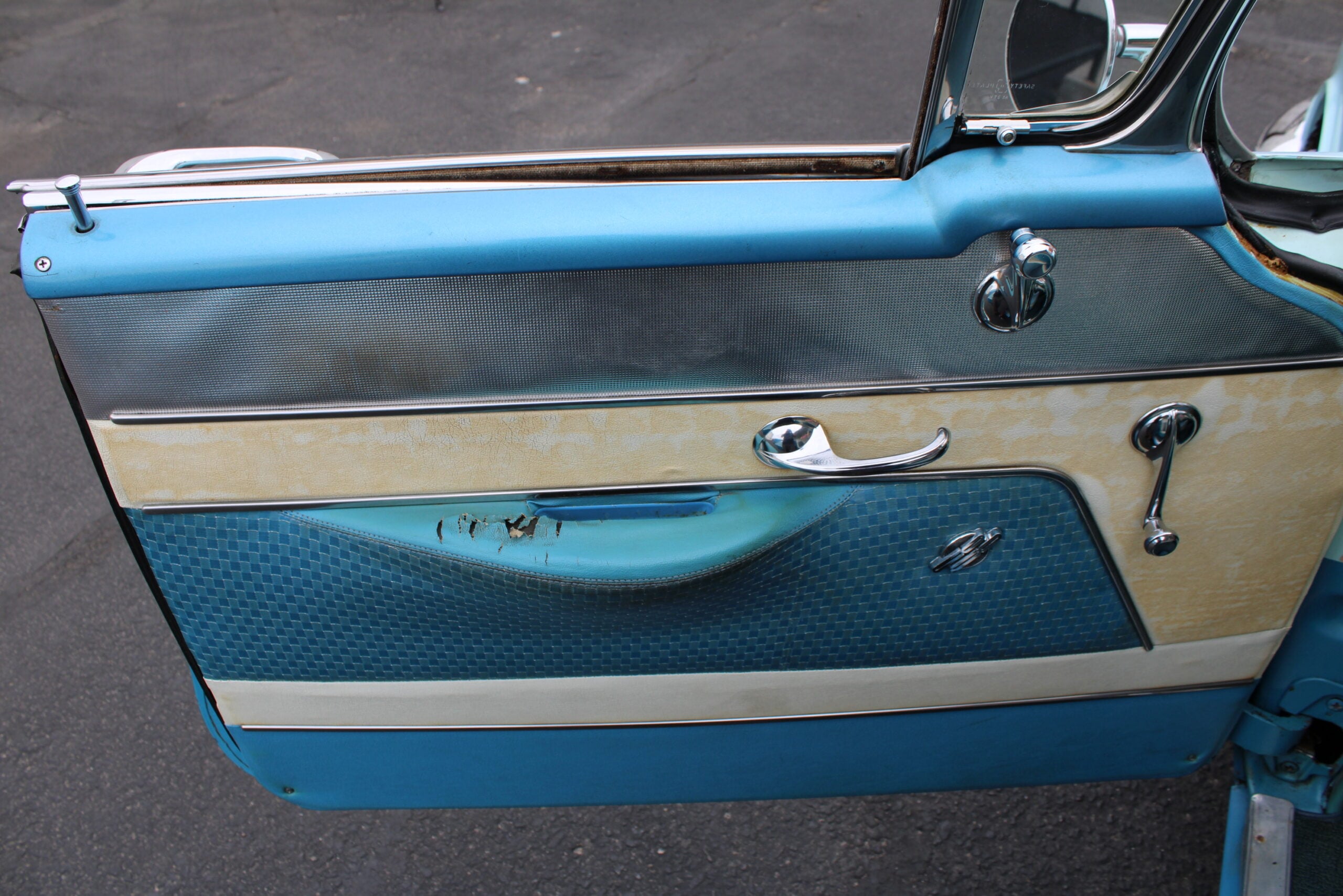1956 Oldsmobile 88 4dr Hardtop